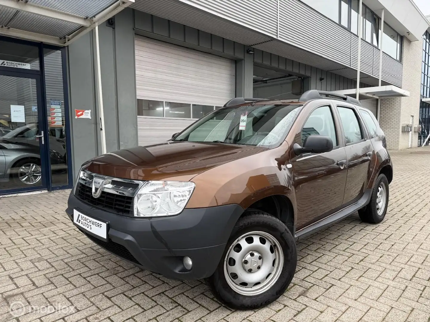 Dacia Duster 1.6 Benzine Trekhaak 1200 kg Lage km's - 1