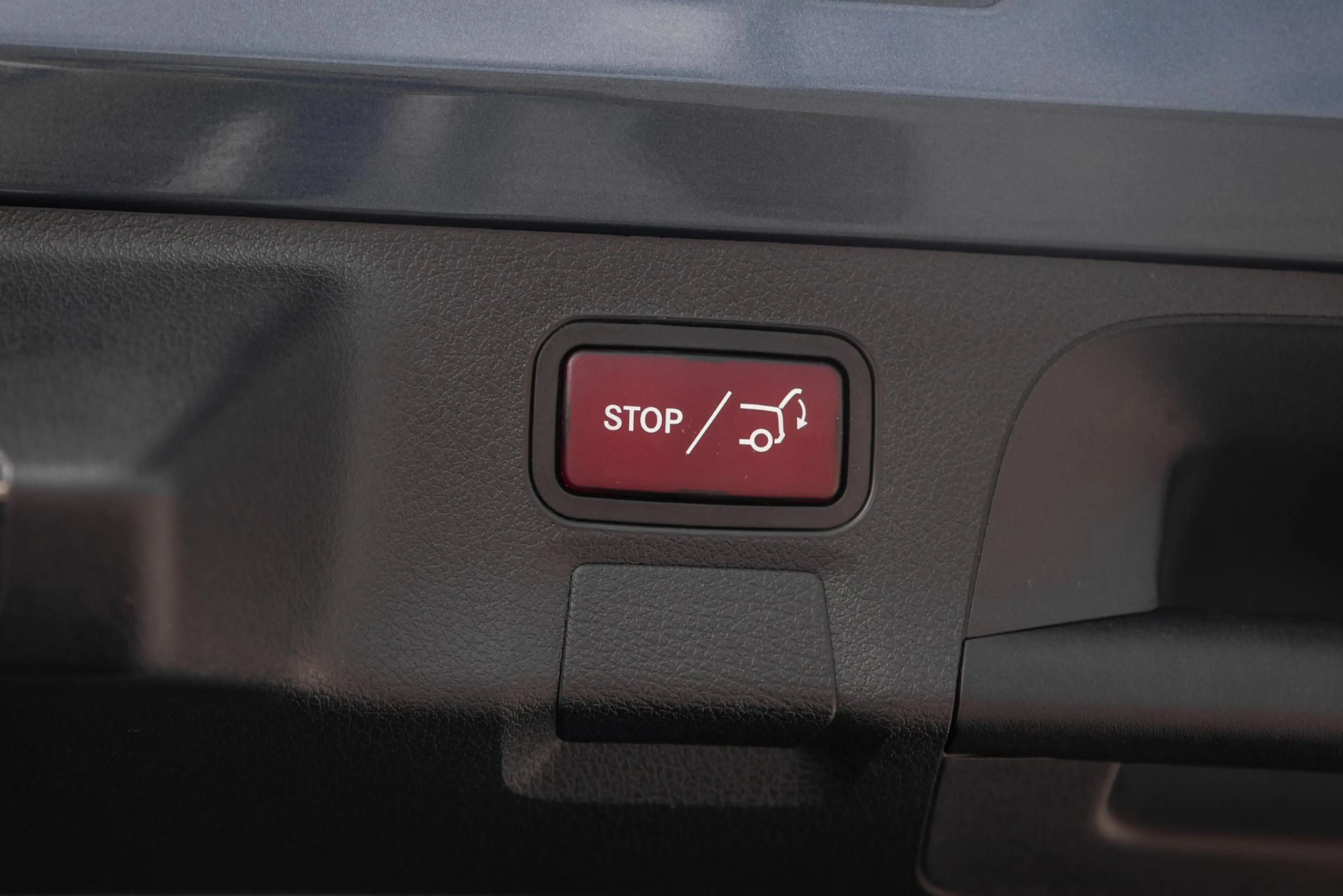 Mercedes-Benz CLA 250 Shooting Brake e Business Solution CARPLAY / TREKH — photo 15