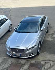 XJ IX 2010 3.0d V6 Portfolio auto