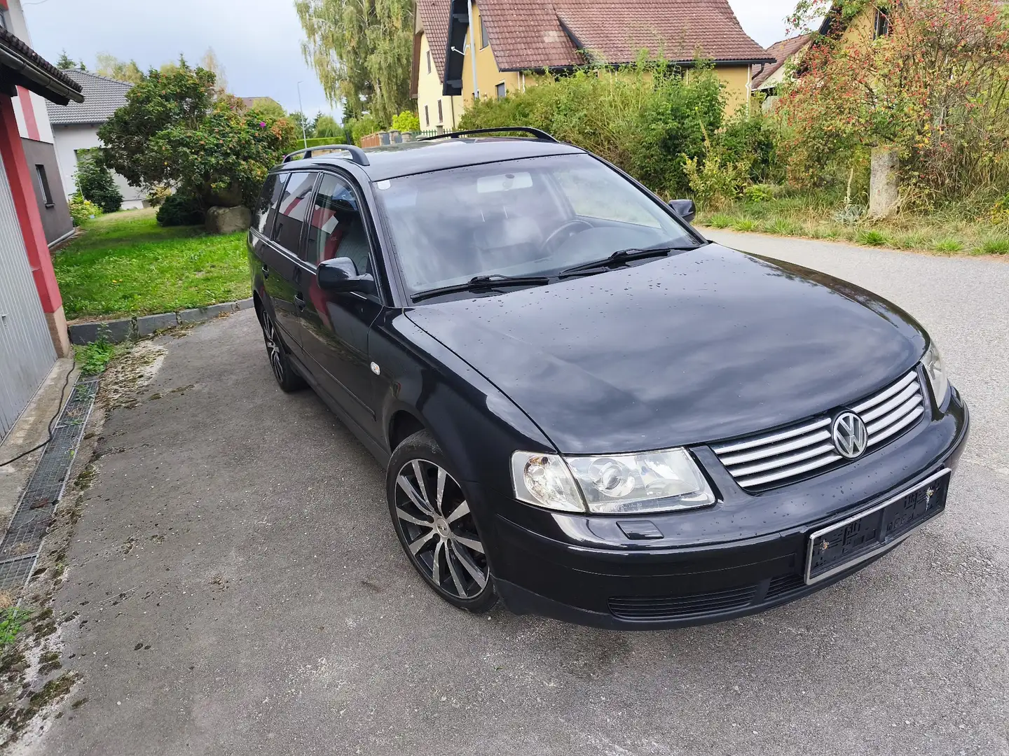 Volkswagen Passat Automatik Trend Schwarz - 1