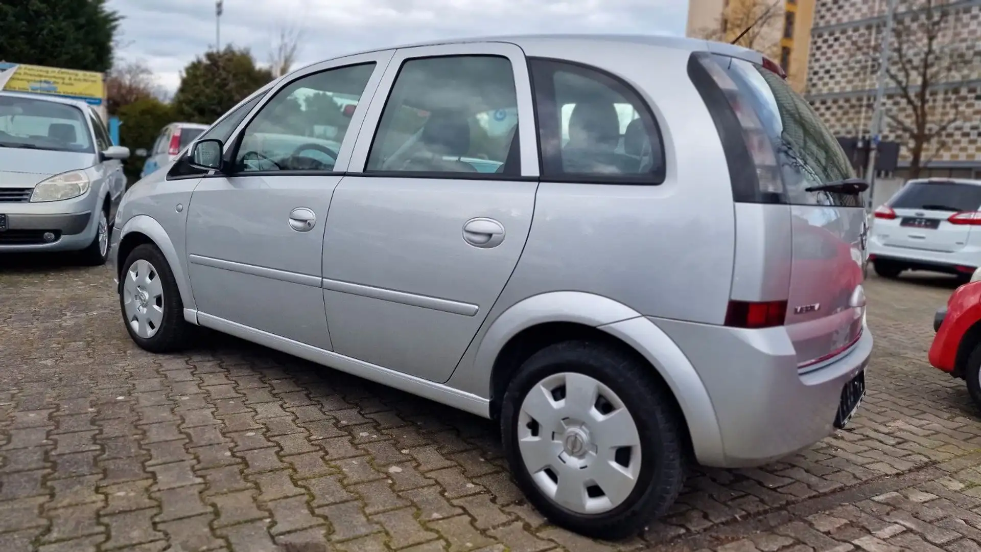 Opel Meriva Edition*Tüv*Insp*Garanti*Klima*Automatik* Argento - 2