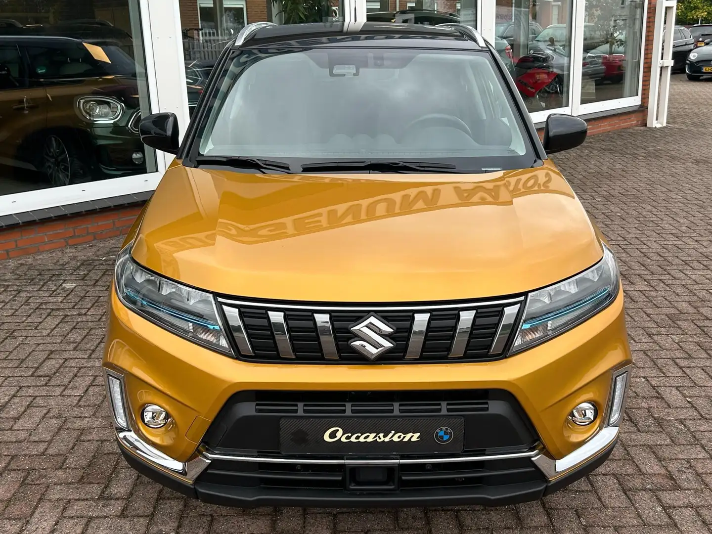 Suzuki Vitara 1.5 Hybrid Select AUT. - Navi - Camera - Clima - C Goud - 2