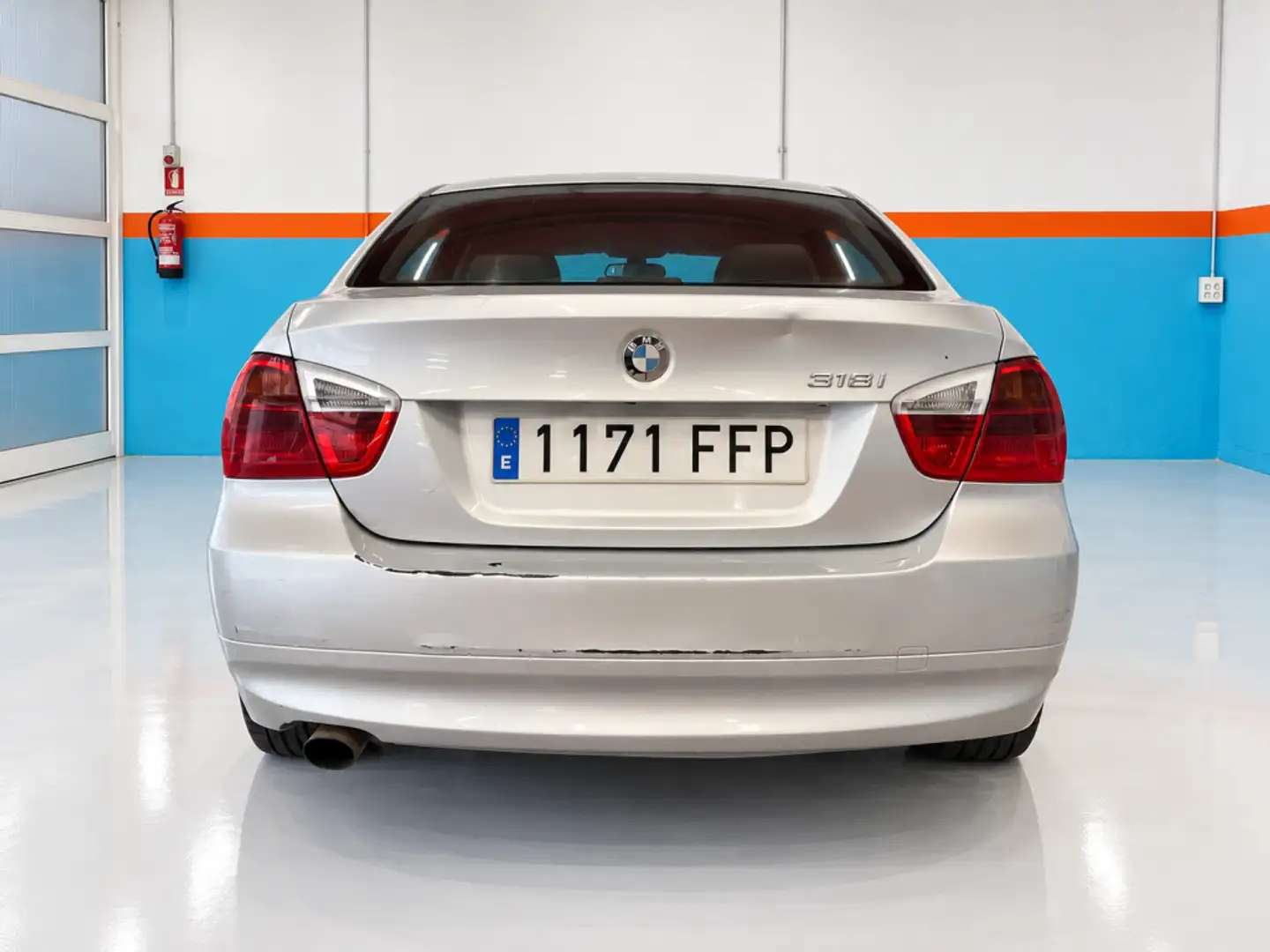 BMW 318 318i Gris - 2