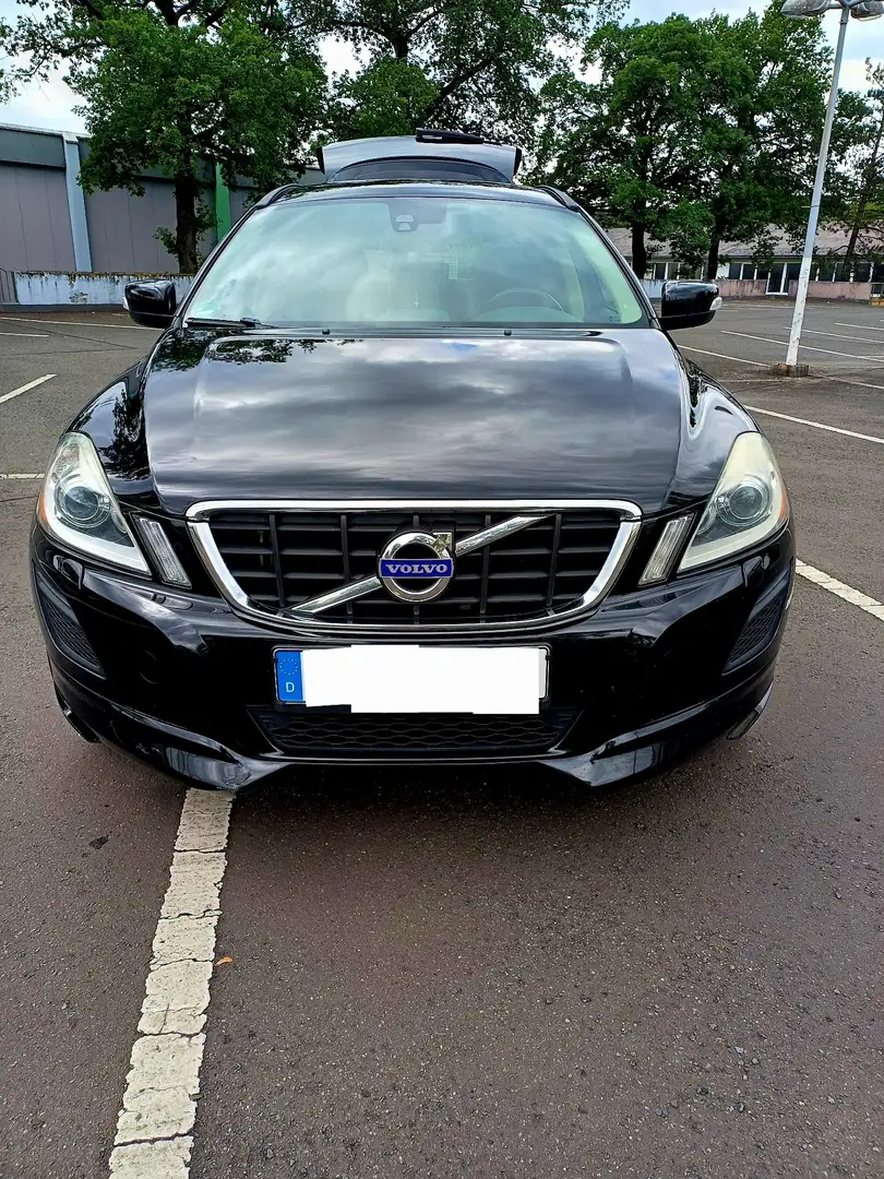 Volvo XC60 D5 2.4 AWD Momentum Heico Sportiv - 2