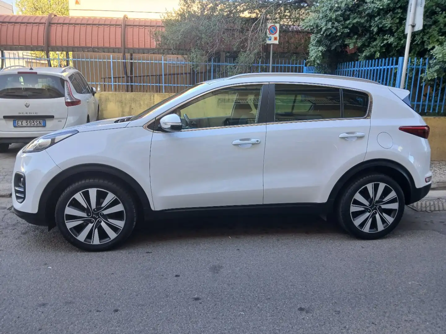 Kia Sportage Sportage IV 2016 1.7 crdi Cool Navi 2wd 115cv my17 Bianco - 1