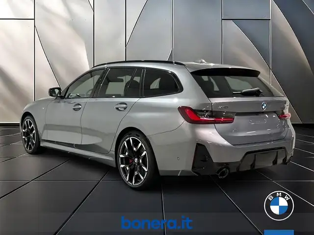 BMW 3 Series view 8