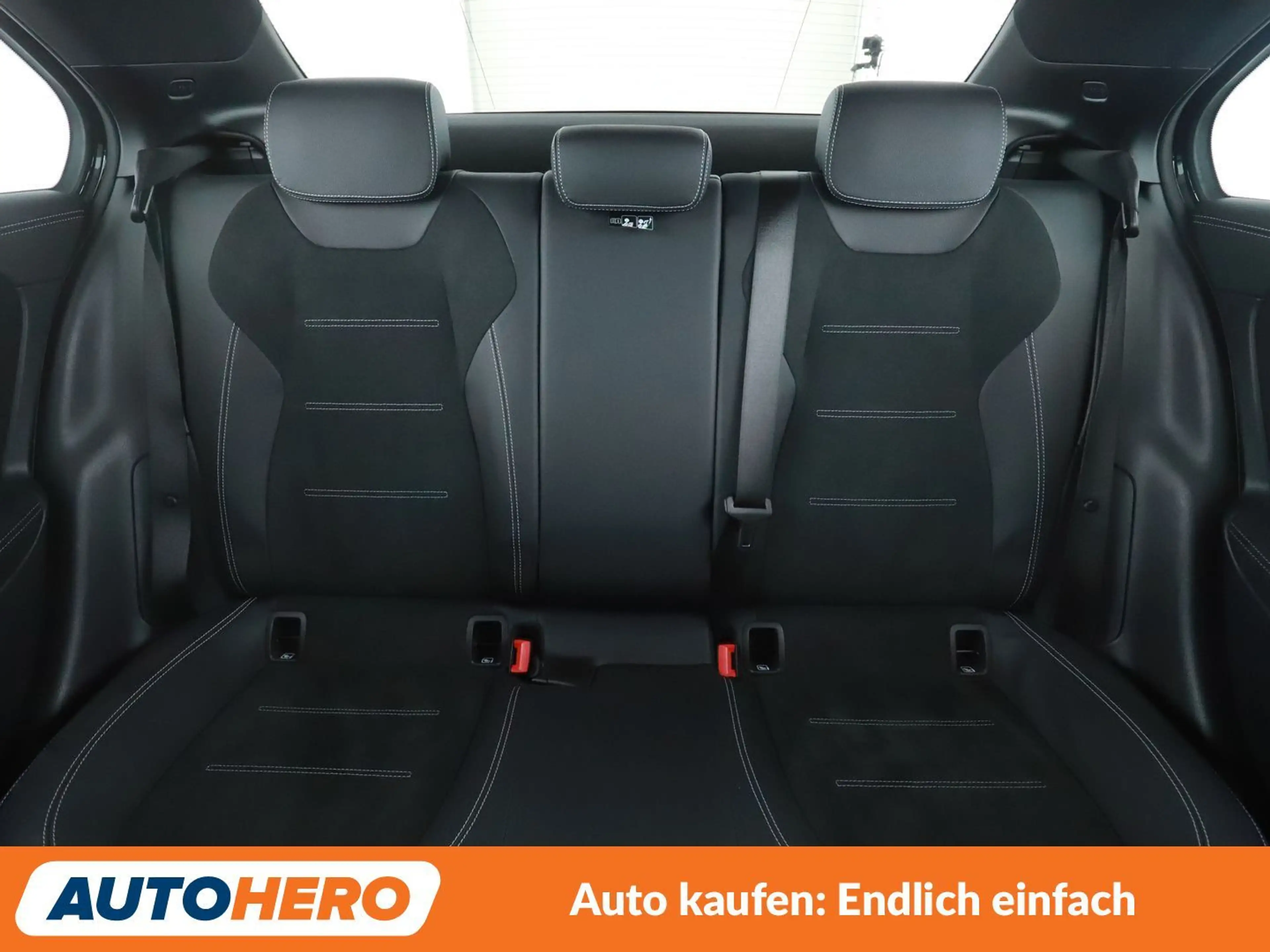 Mercedes-Benz A 200 Edition 2021 AMG Line*NAVI*PDC*TEMPO* — photo 15