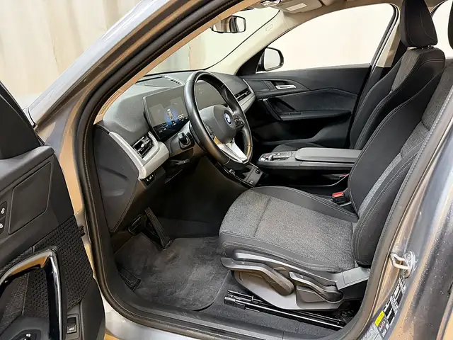 BMW Ix2 view 5