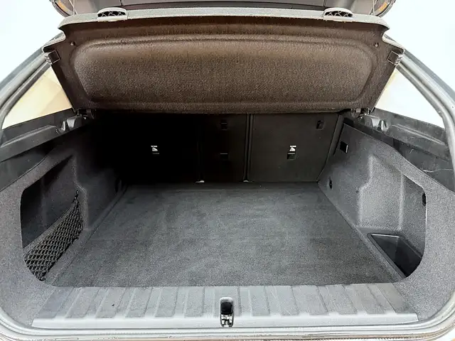 BMW Ix2 view 21