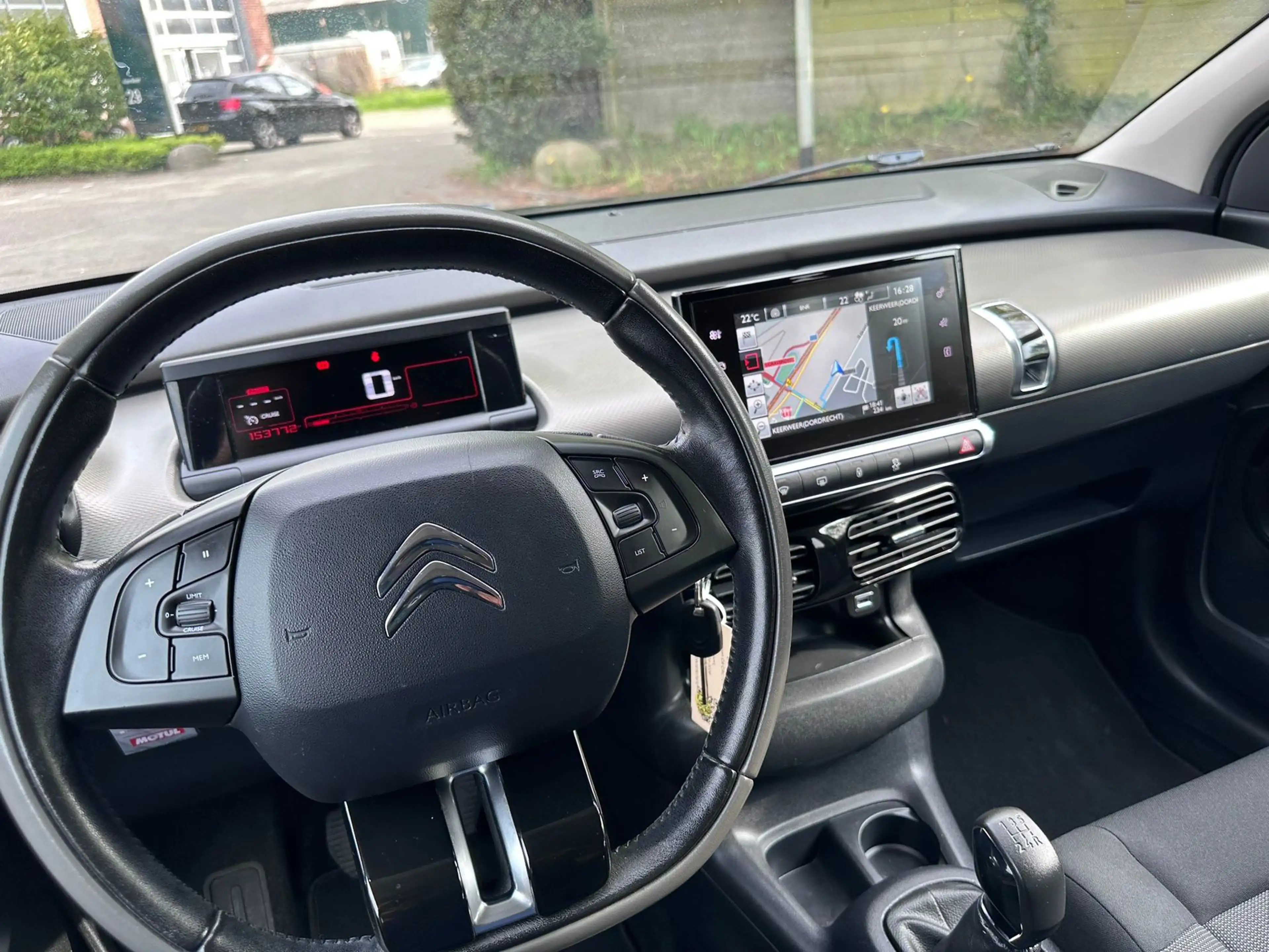 Citroen C4 Cactus 1.2 PureTech Shine Achteruit camera*Navigatie*Deal — photo 6