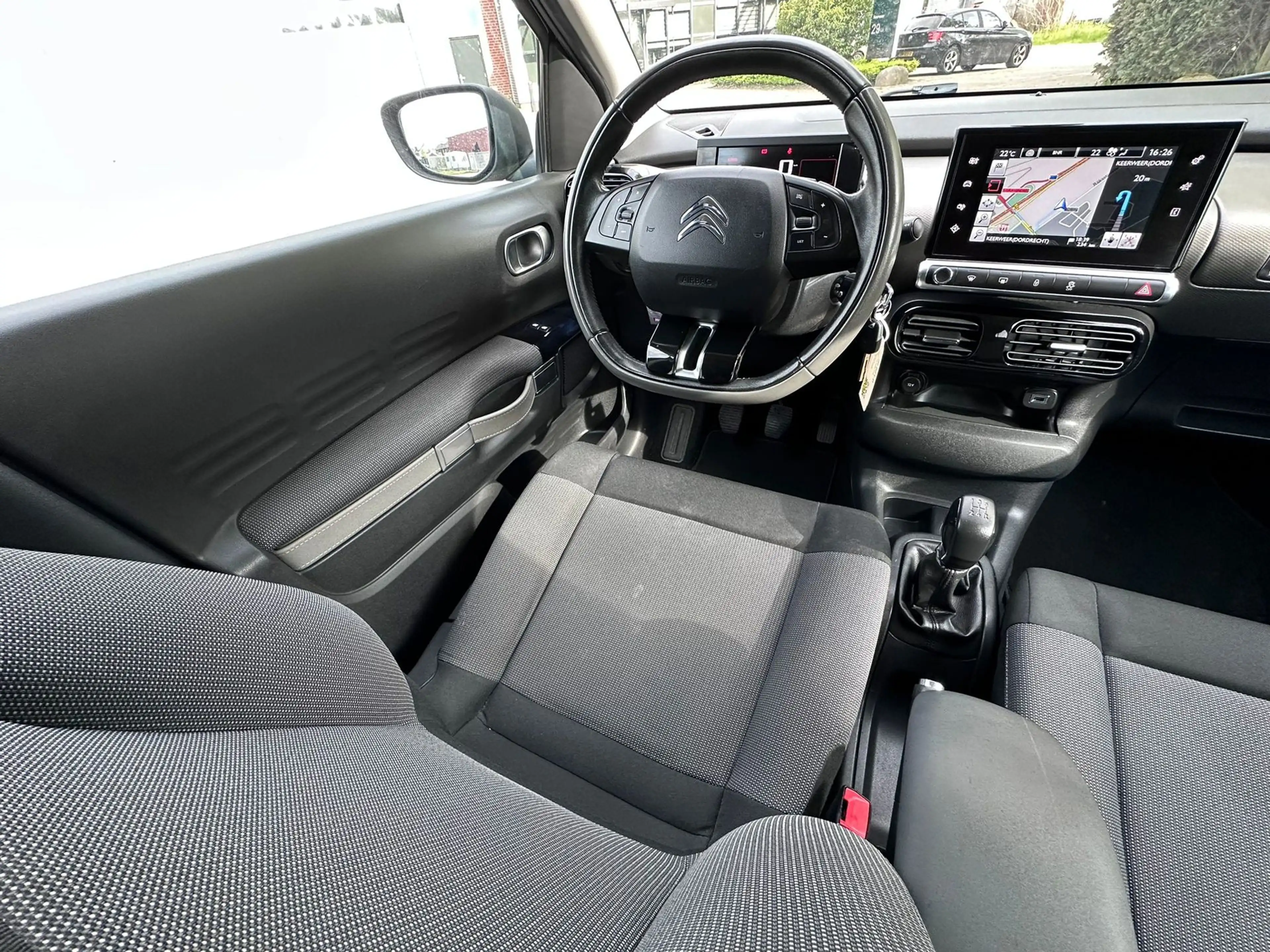 Citroen C4 Cactus 1.2 PureTech Shine Achteruit camera*Navigatie*Deal — photo 5