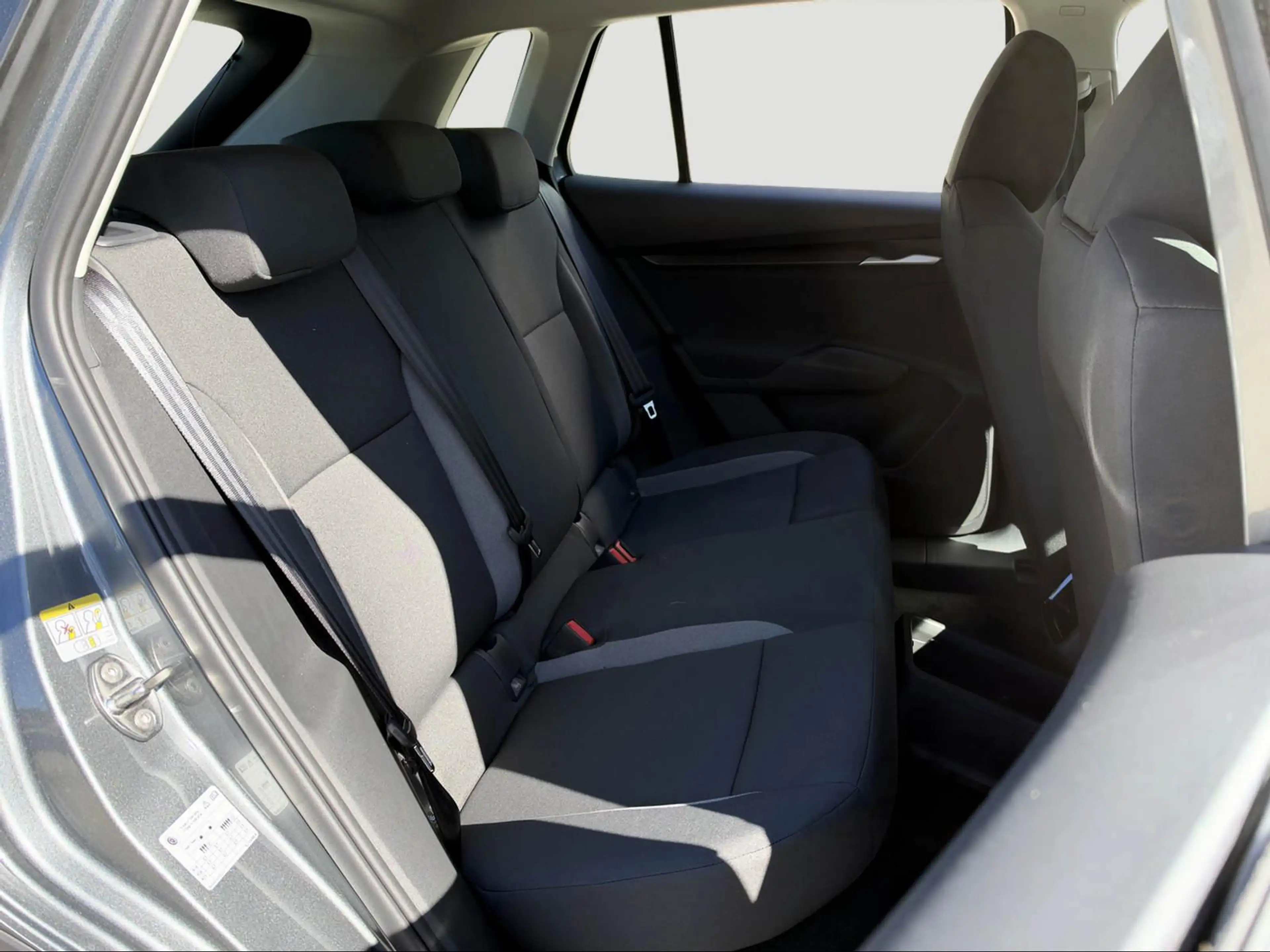 Skoda Elroq 60 Essence WÄPU/NAV/ACC/KAMERA/LENKH/AHK — photo 6
