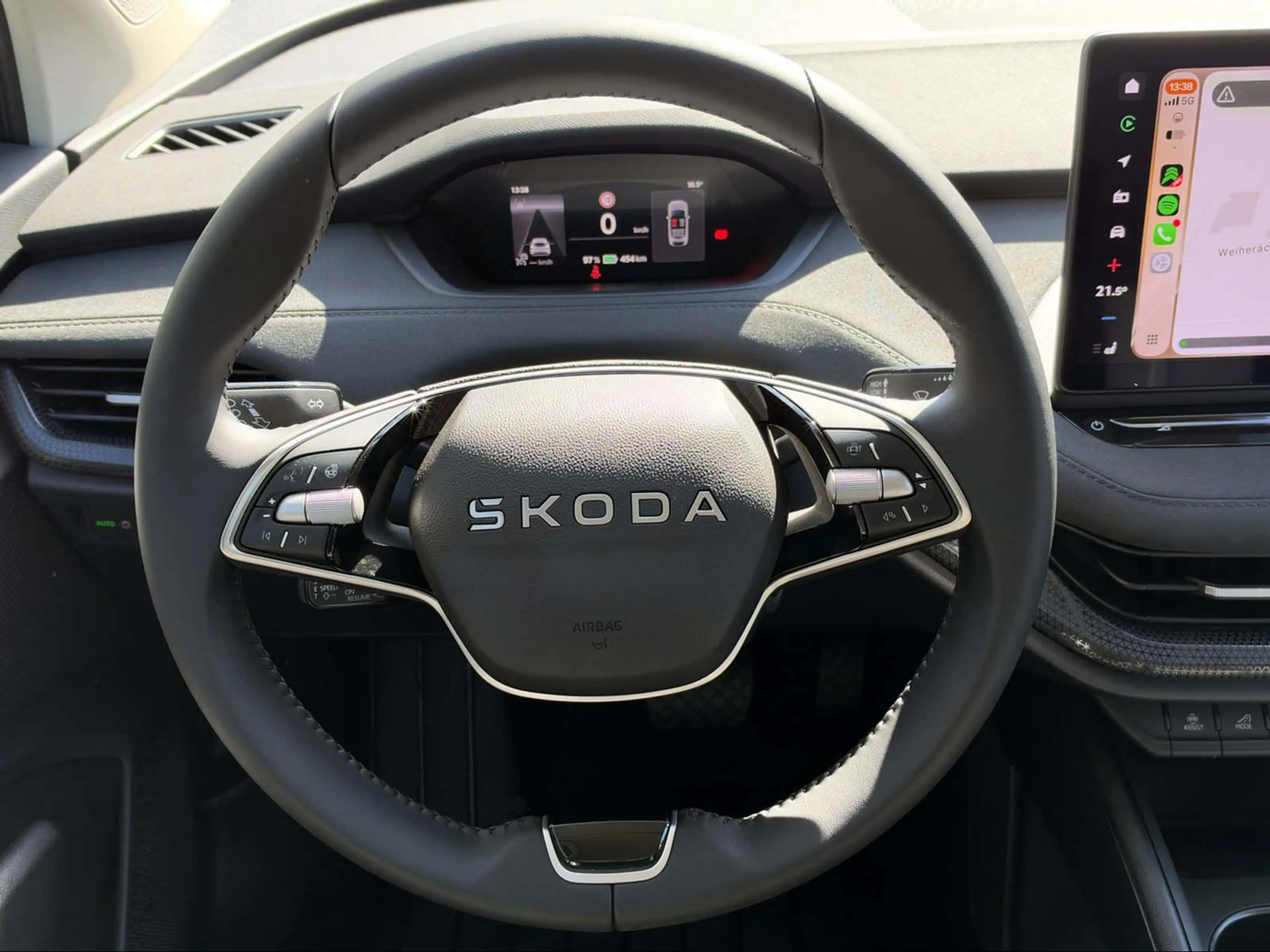 Skoda Elroq 60 Essence WÄPU/NAV/ACC/KAMERA/LENKH/AHK — photo 11