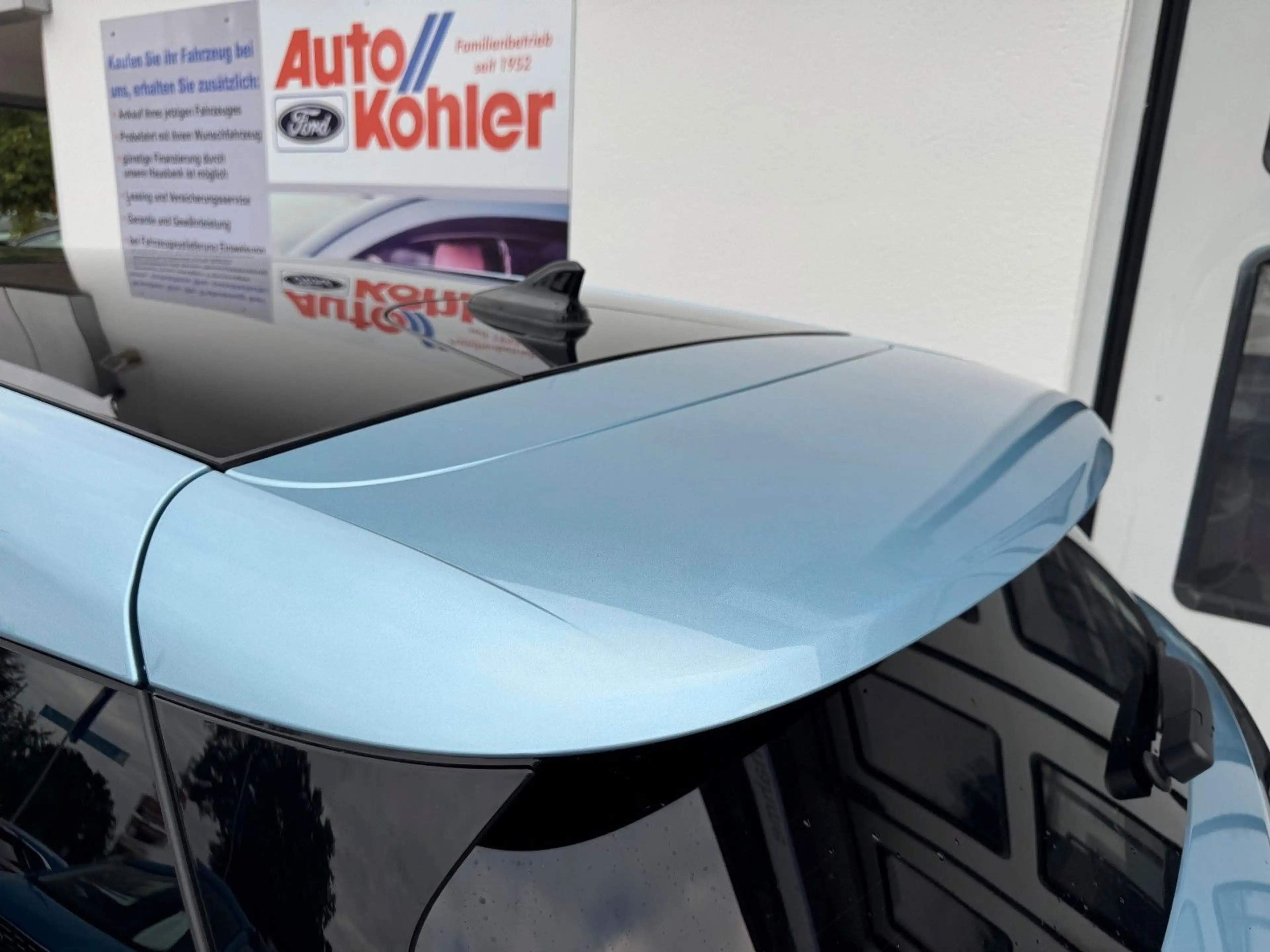 Ford Explorer PREMIUM 77 kWh Extended Range RWD — photo 9