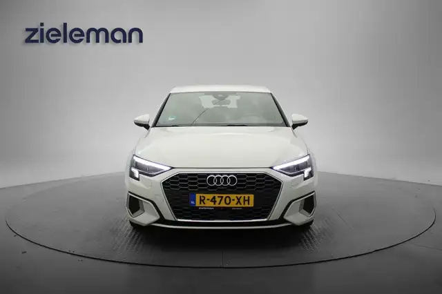 Audi A3 view 13