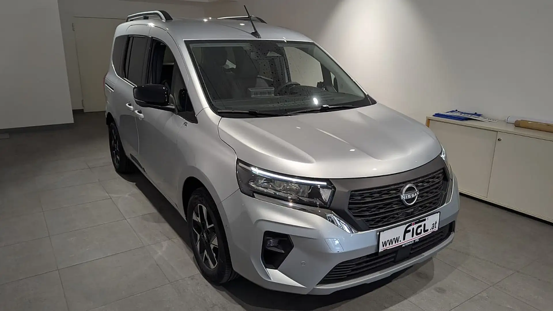 Nissan Townstar L1 DIG-T 130 Tekna 7DCT Grau - 2