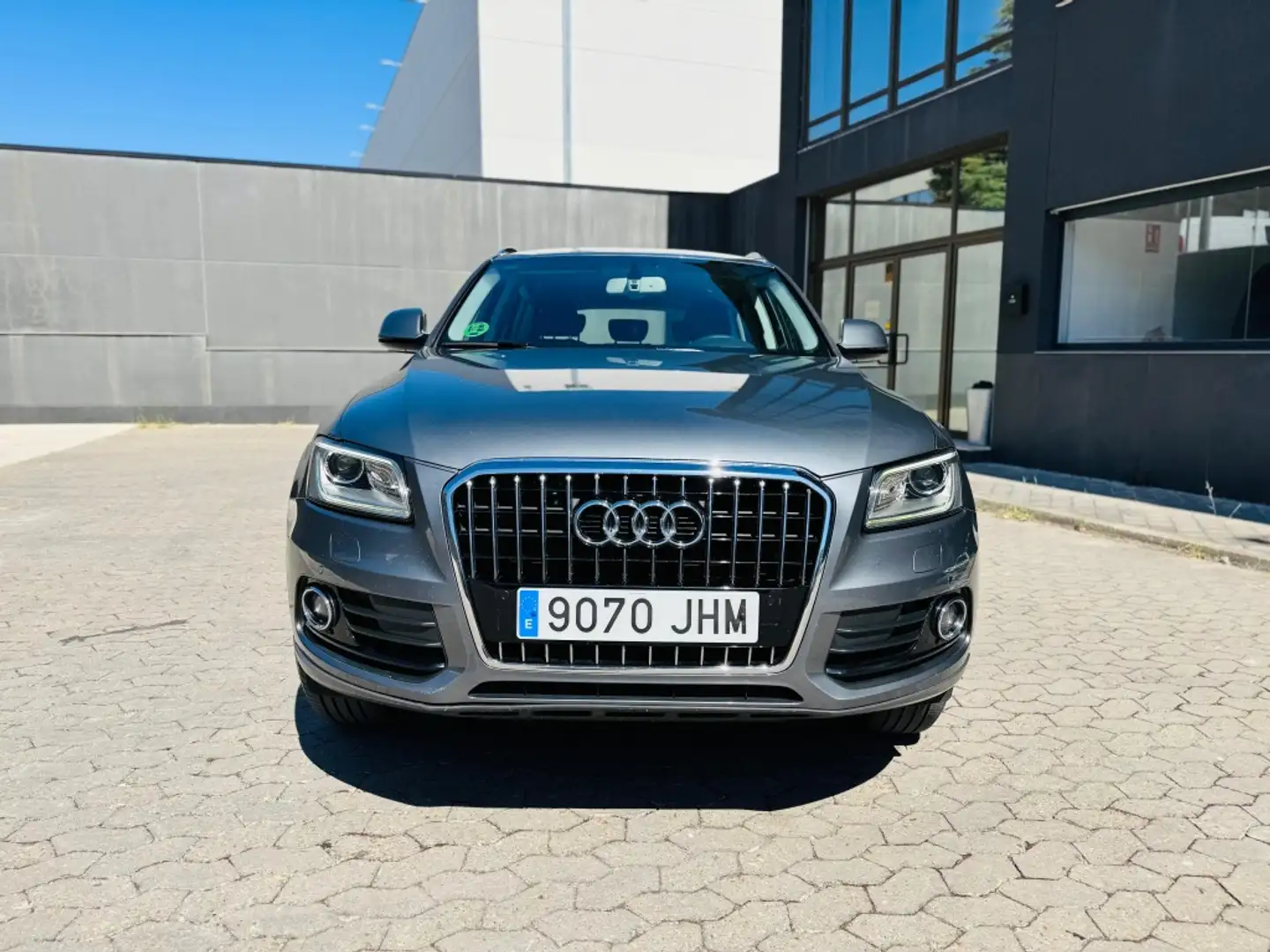Audi Q5 2.0TDI CD quattro Advanced Ed. S-T 190 Zilver - 2