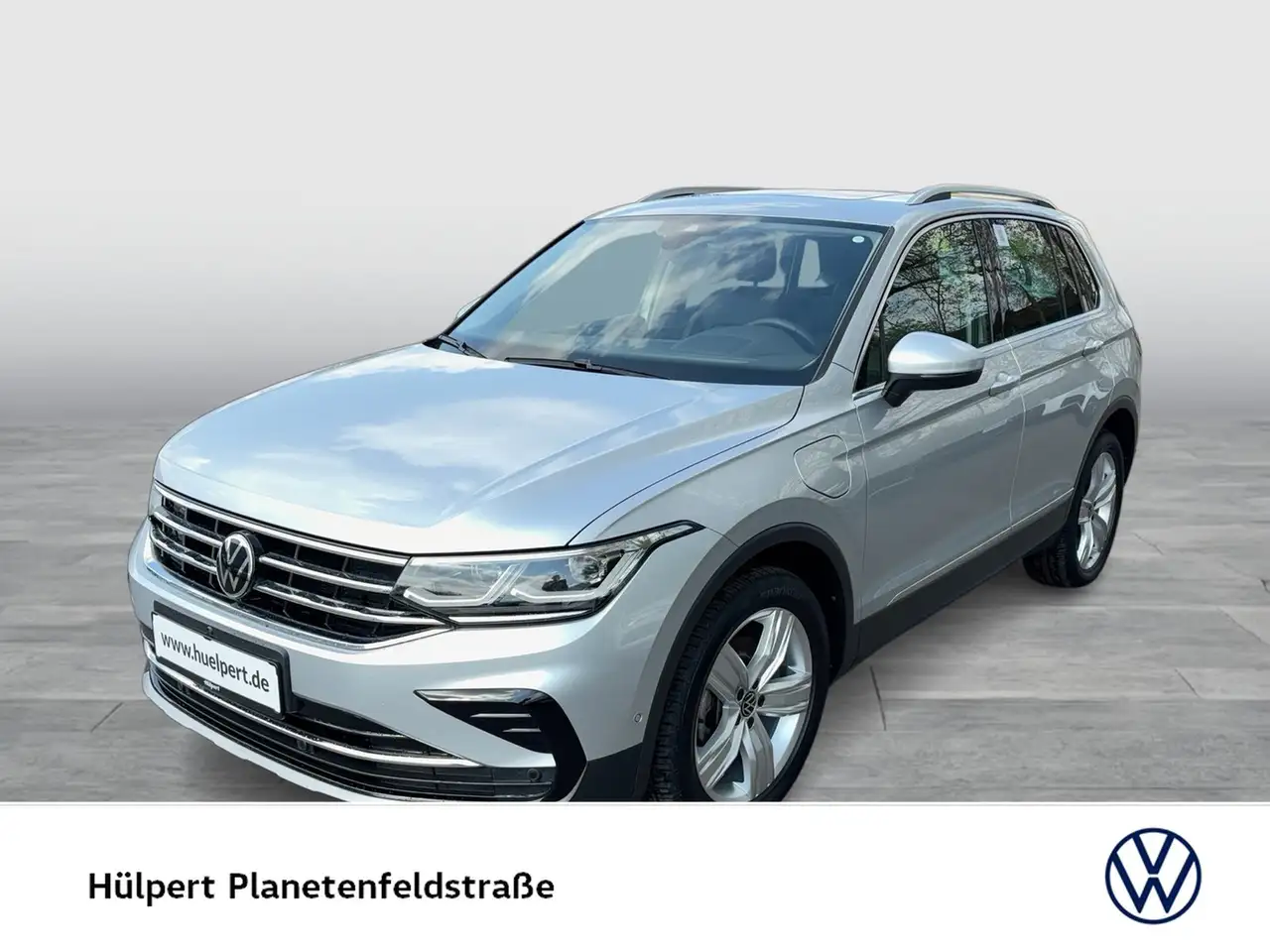 Volkswagen Tiguan 1.4 HYBRID ELEGANCE LEDER PANO AHK 360CAM 2