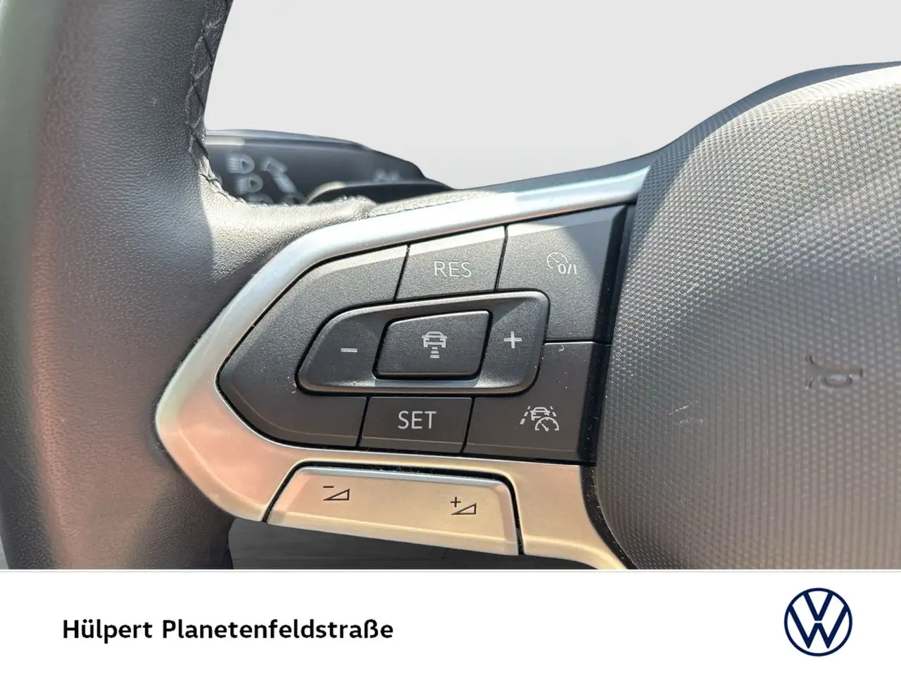 Volkswagen Tiguan 1.4 HYBRID ELEGANCE LEDER PANO AHK 360CAM 15