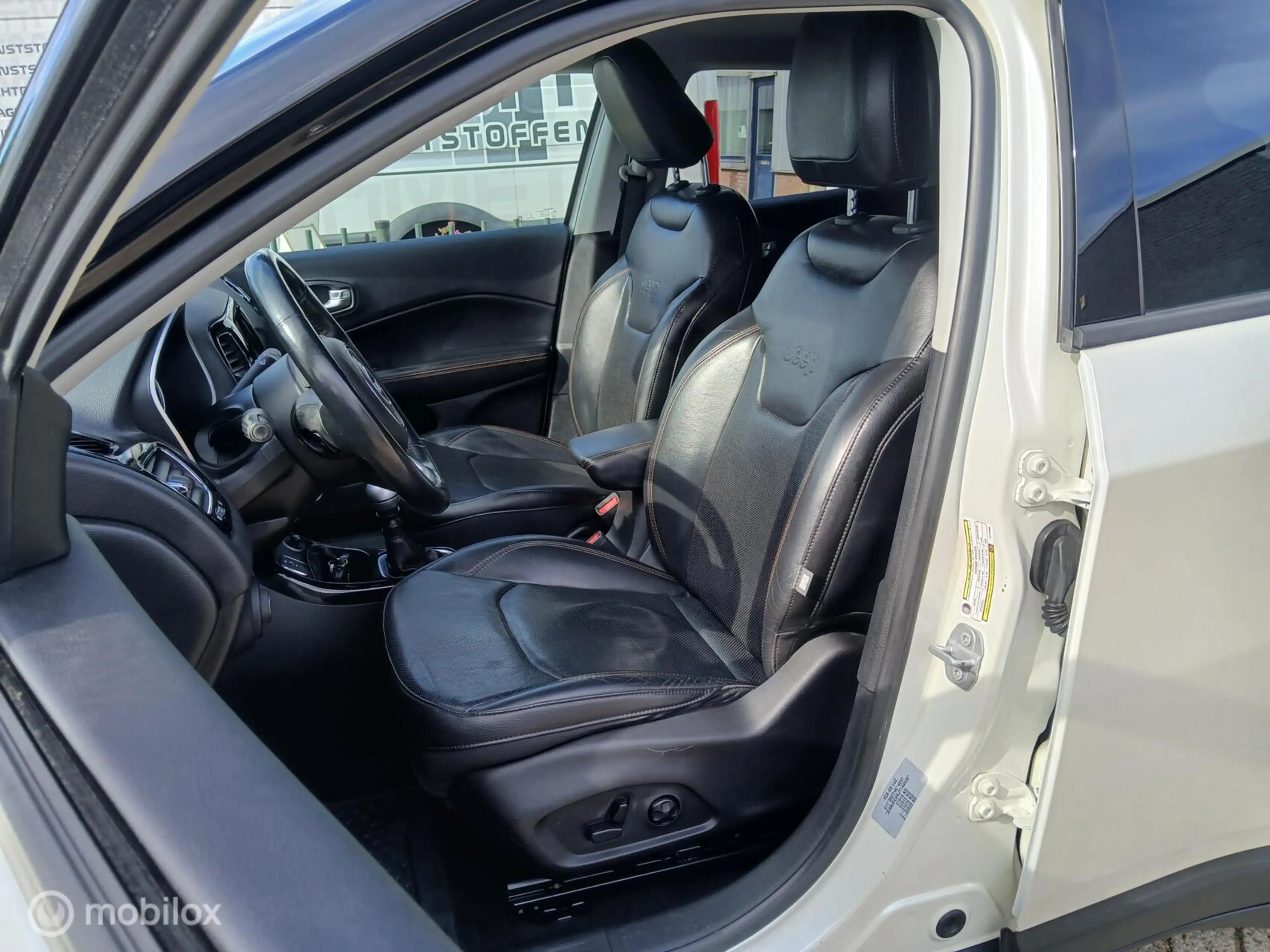 Jeep Compass 1.4 Multi air Turbo Limited Edition 140PK — photo 11