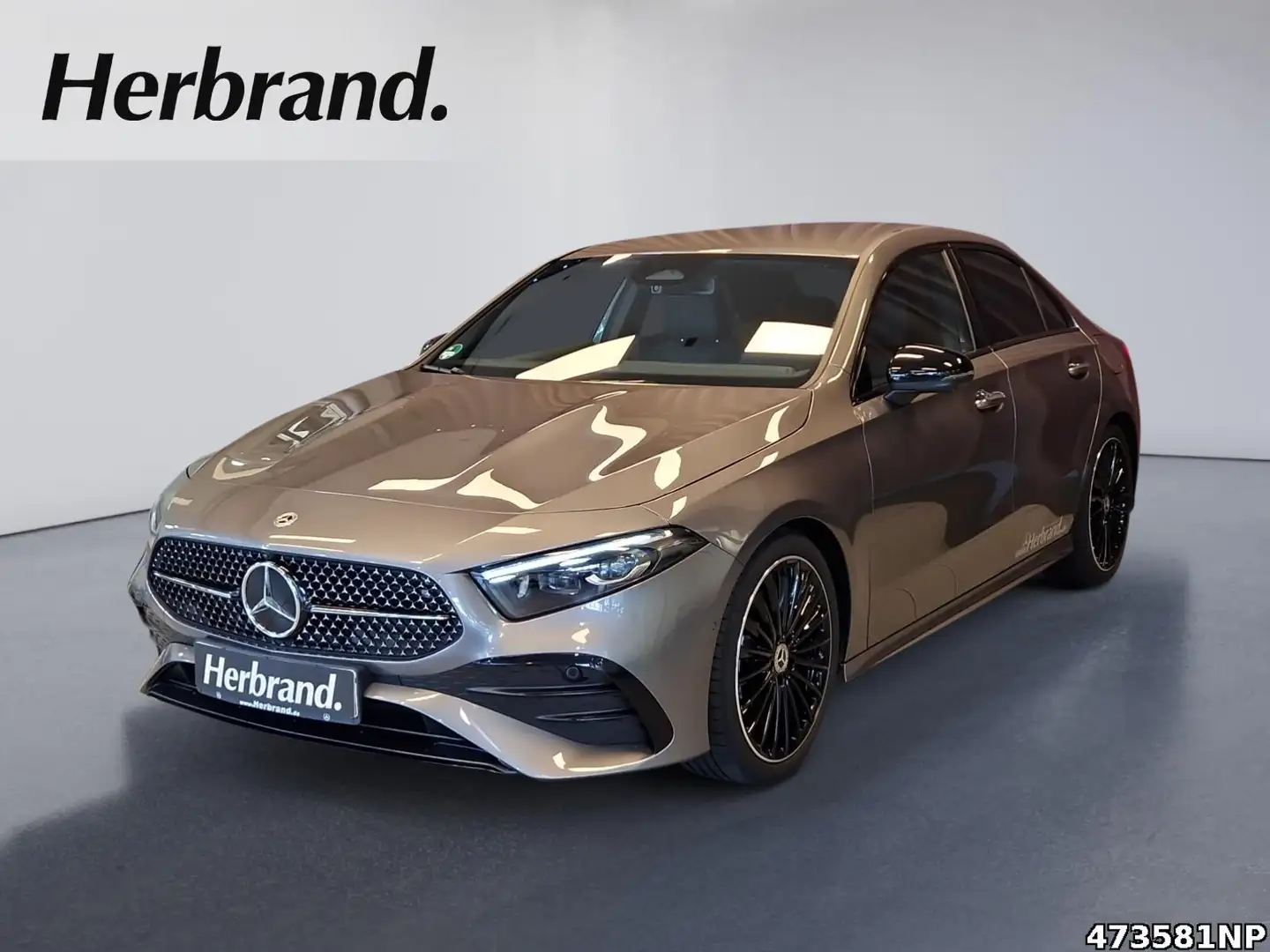 Mercedes-Benz A 220 4MATIC 19"+AMG+KEYLESS+DISTRO+MULTI+360° Gris - 1