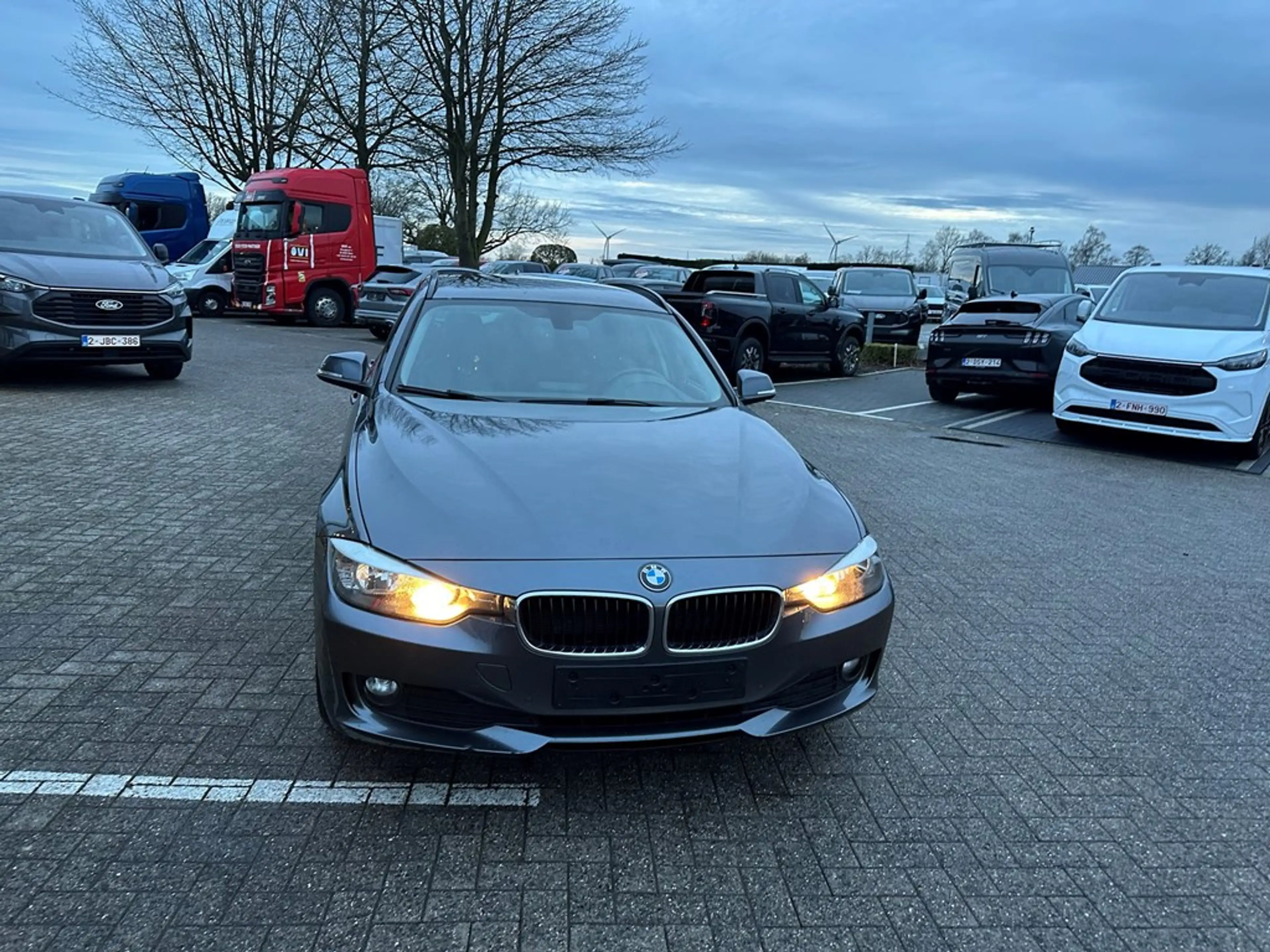 BMW 316 Enkel voor professionele verkoop. — photo 2