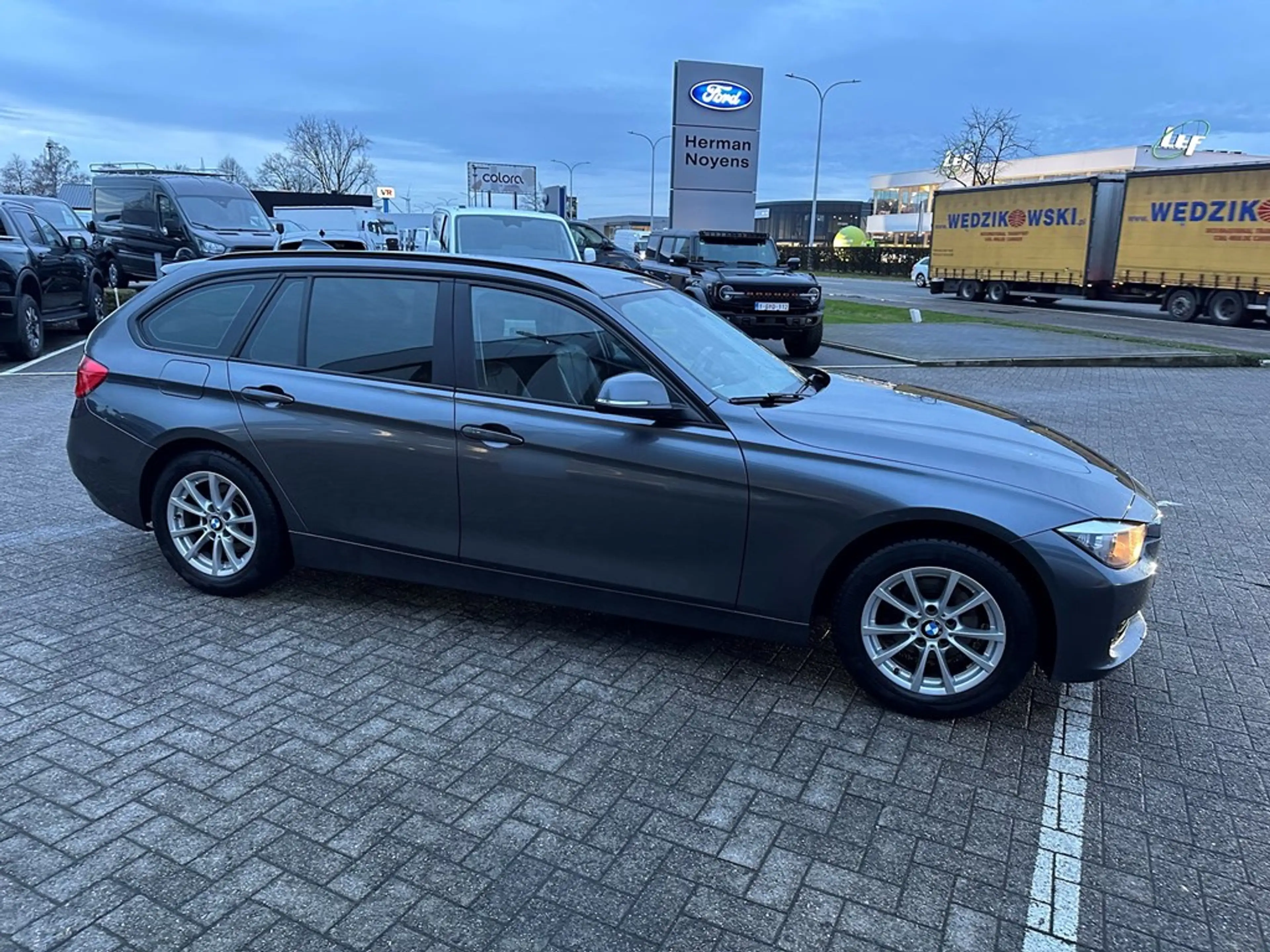 BMW 316 Enkel voor professionele verkoop. — photo 3