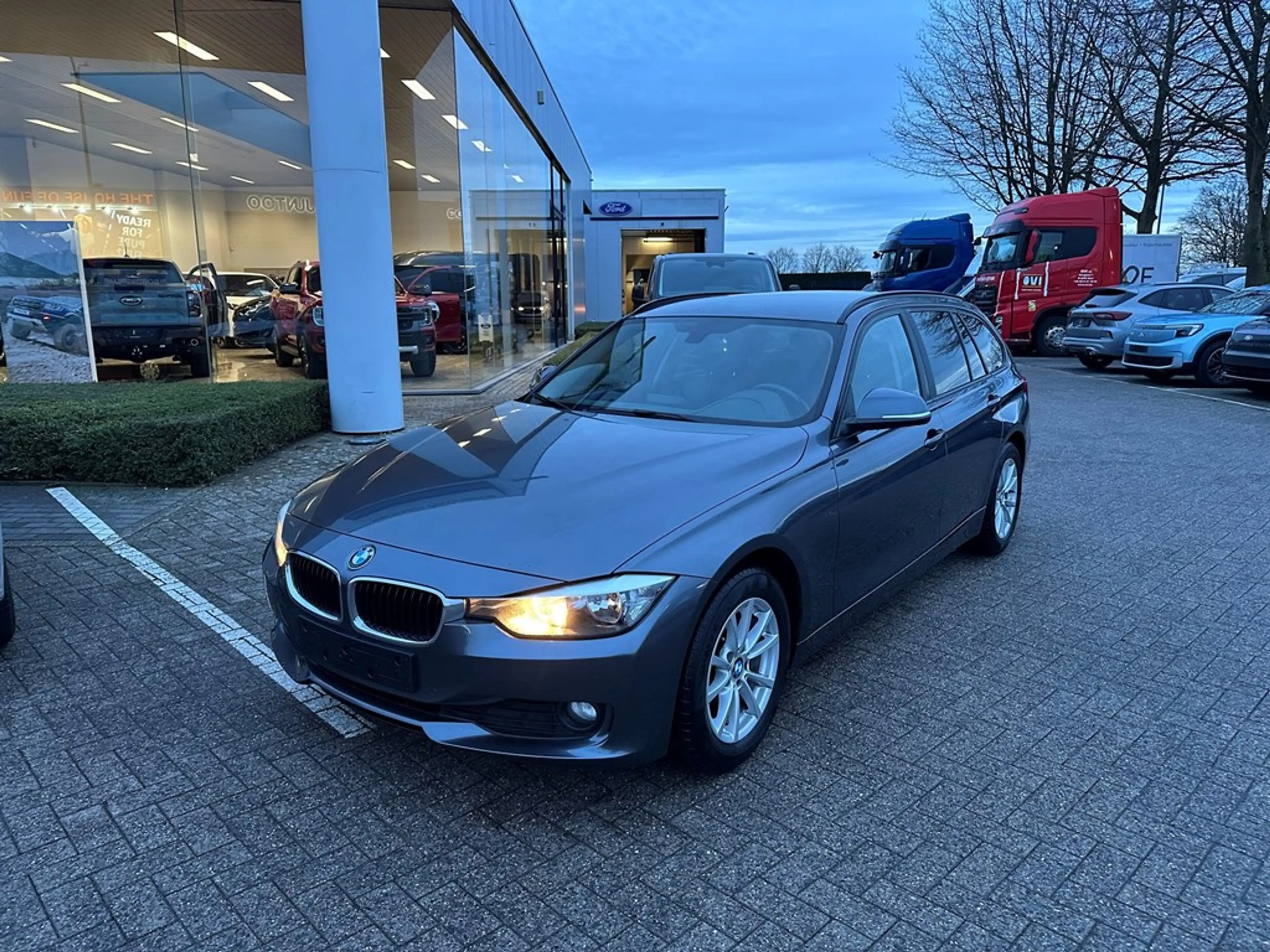 BMW 316 Enkel voor professionele verkoop.