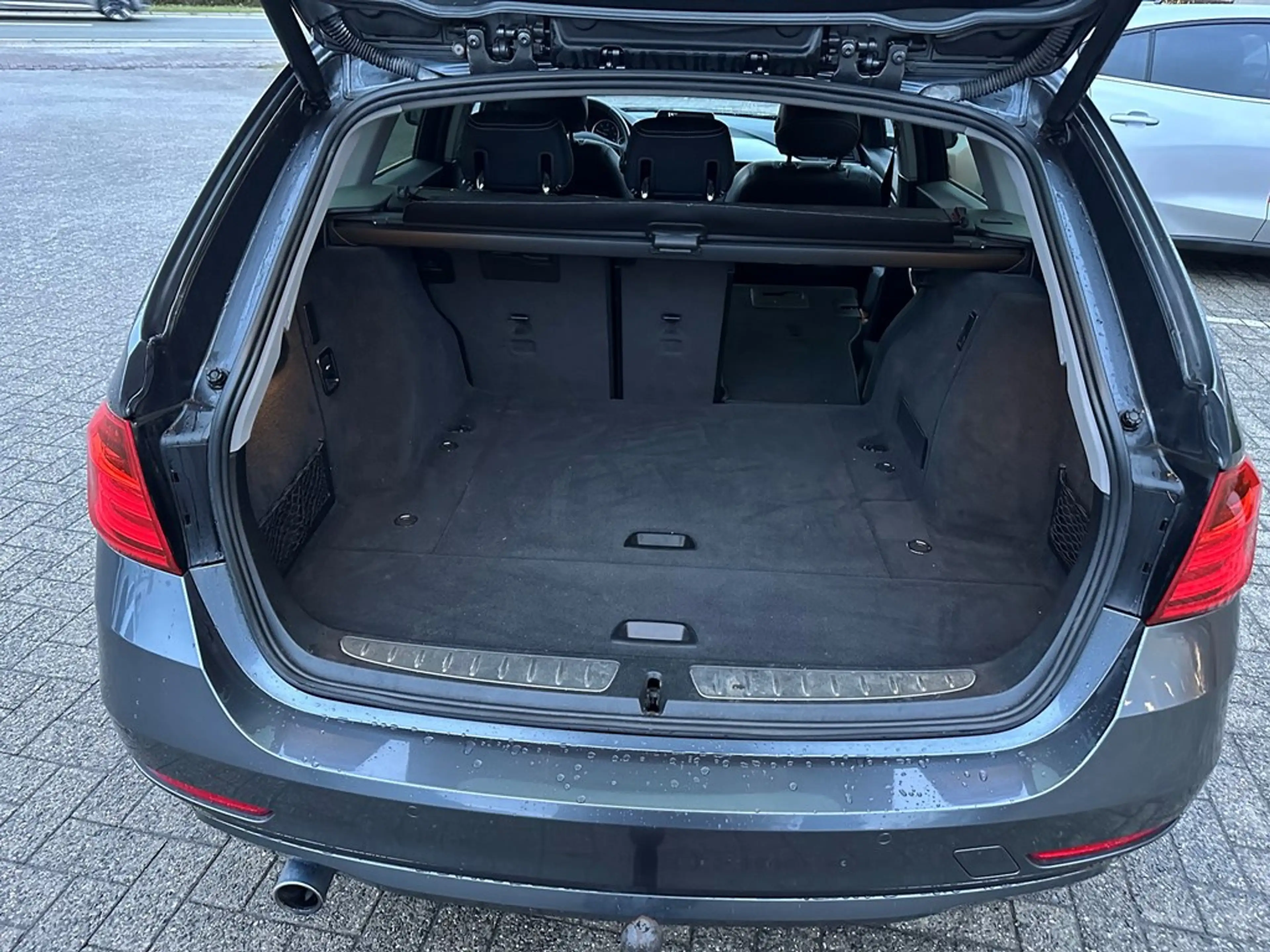 BMW 316 Enkel voor professionele verkoop. — photo 10