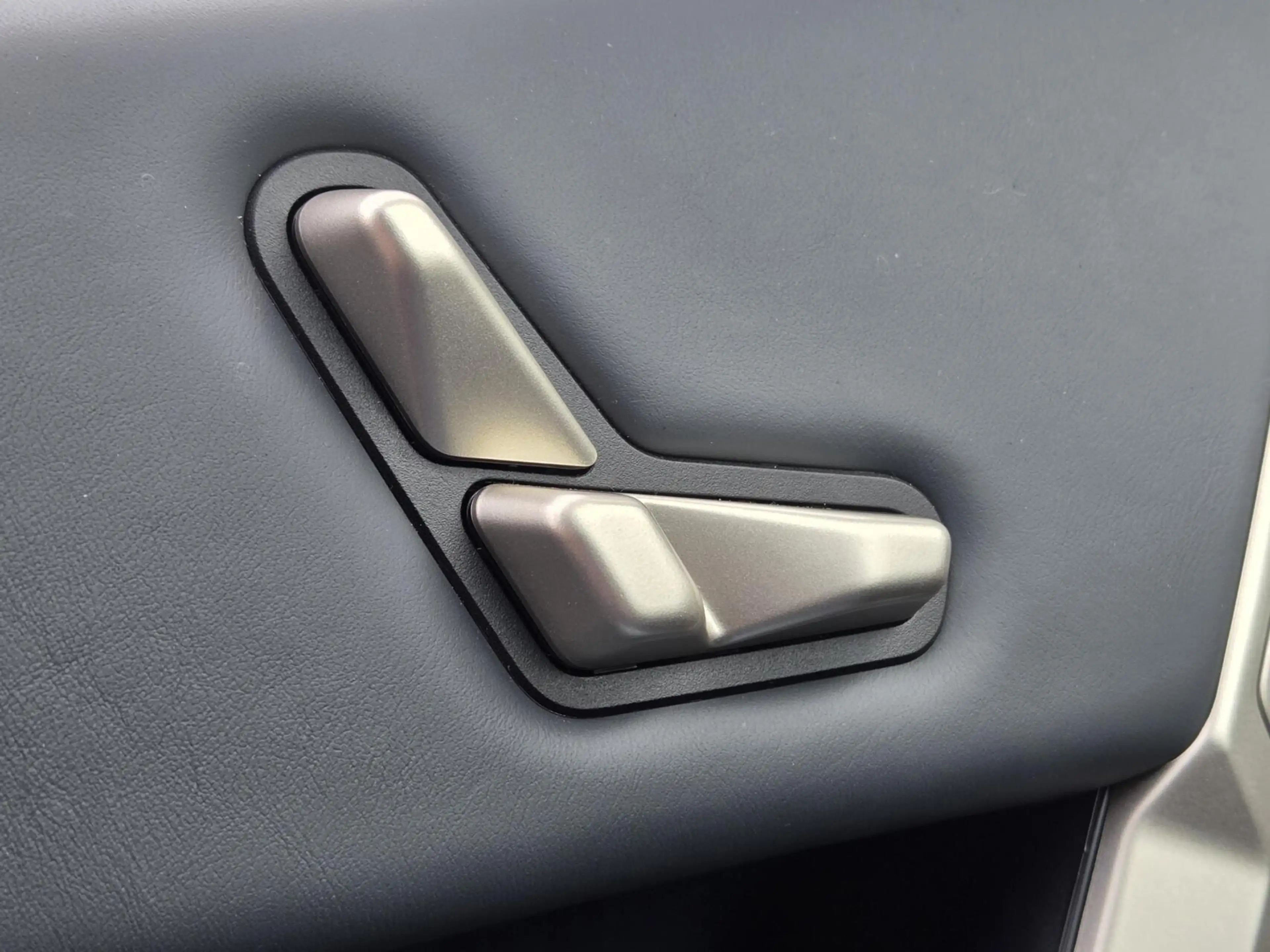 BMW iX xDrive40 Business Edition Plus 77kWh | SOH 98,3% | — photo 22