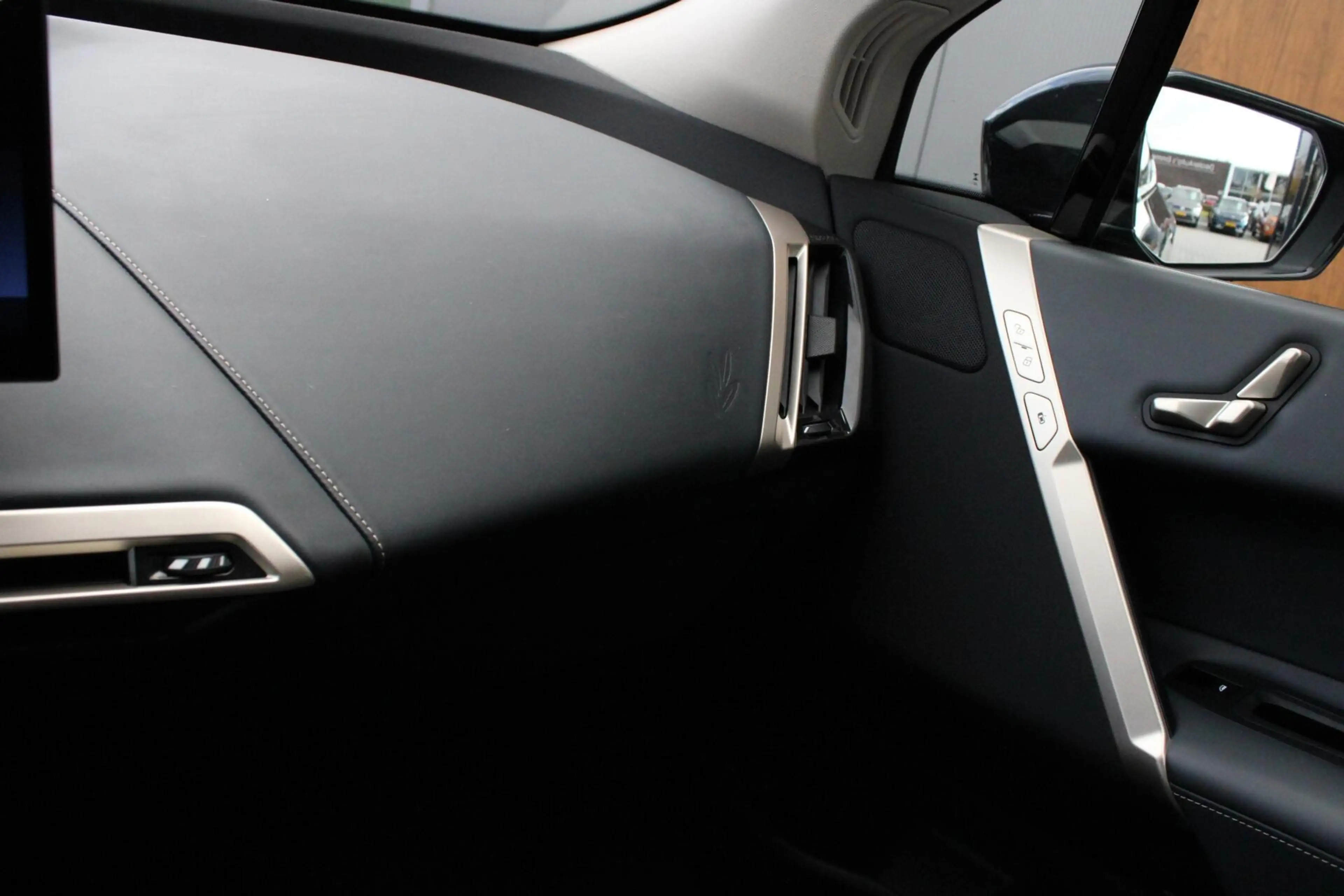 BMW iX xDrive40 Business Edition Plus 77kWh | SOH 98,3% | — photo 35
