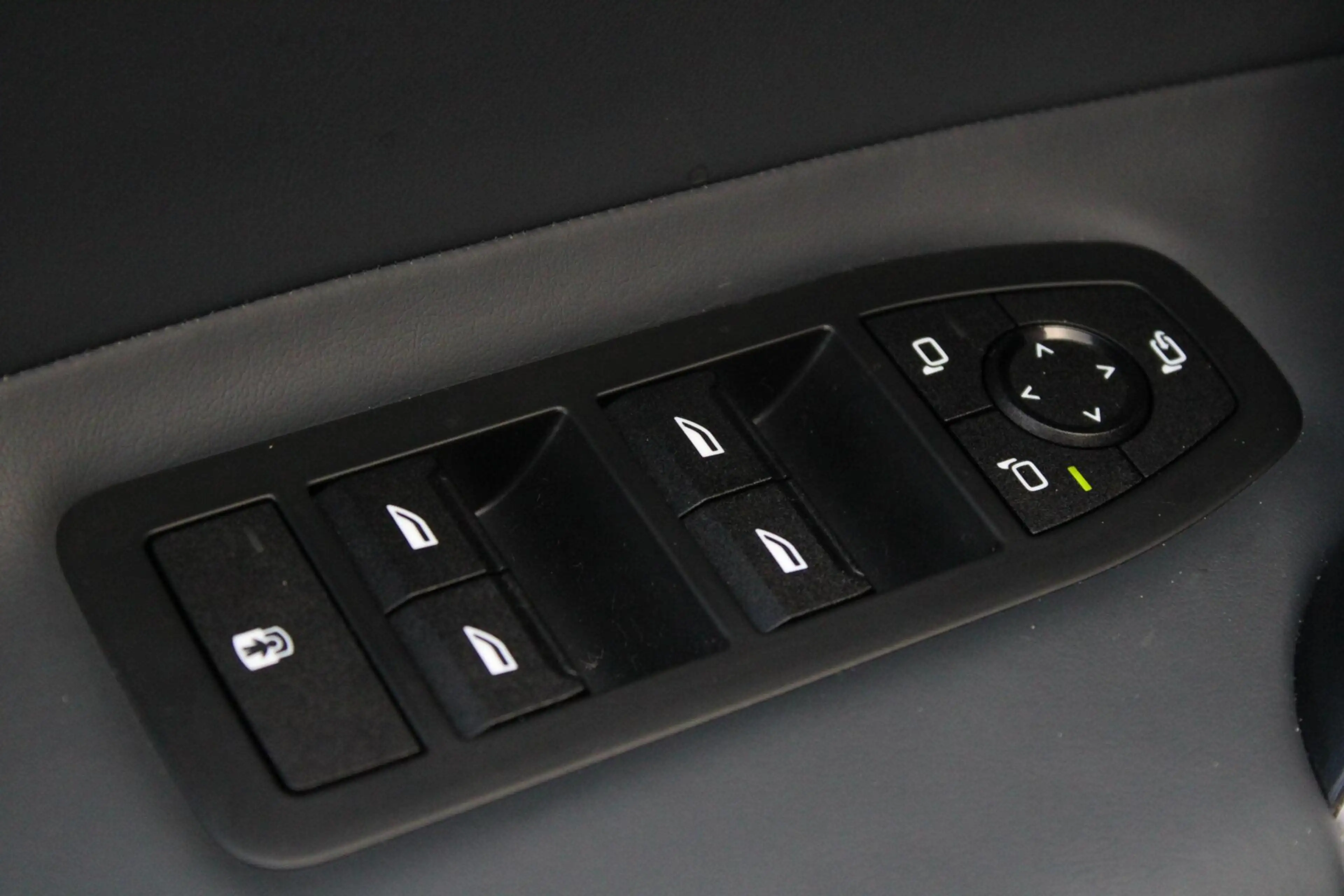 BMW iX xDrive40 Business Edition Plus 77kWh | SOH 98,3% | — photo 38