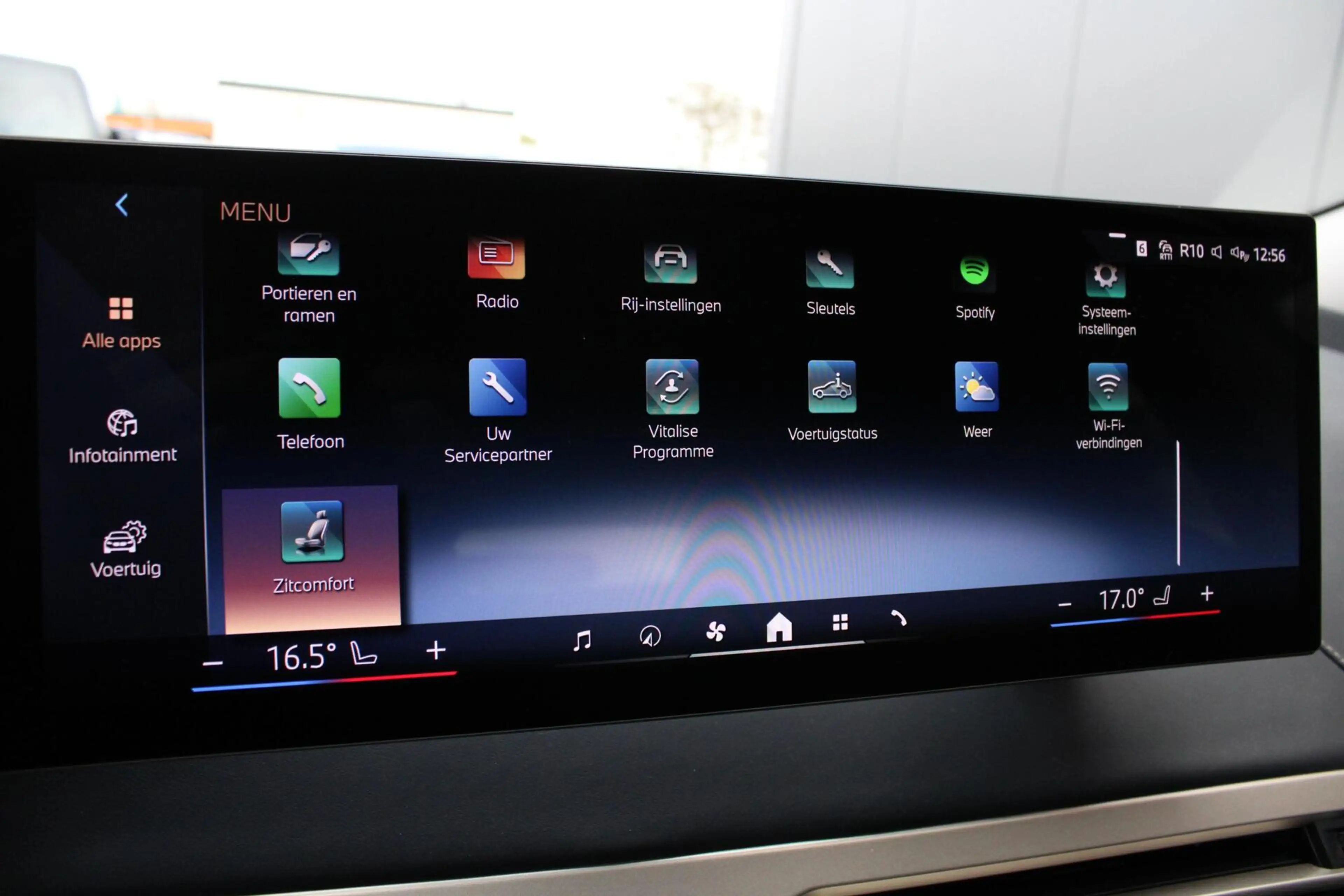 BMW iX xDrive40 Business Edition Plus 77kWh | SOH 98,3% | — photo 31