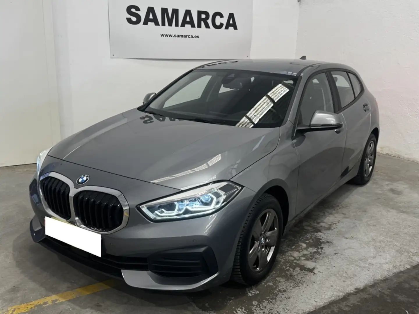 BMW 118 118d Business Gris - 1