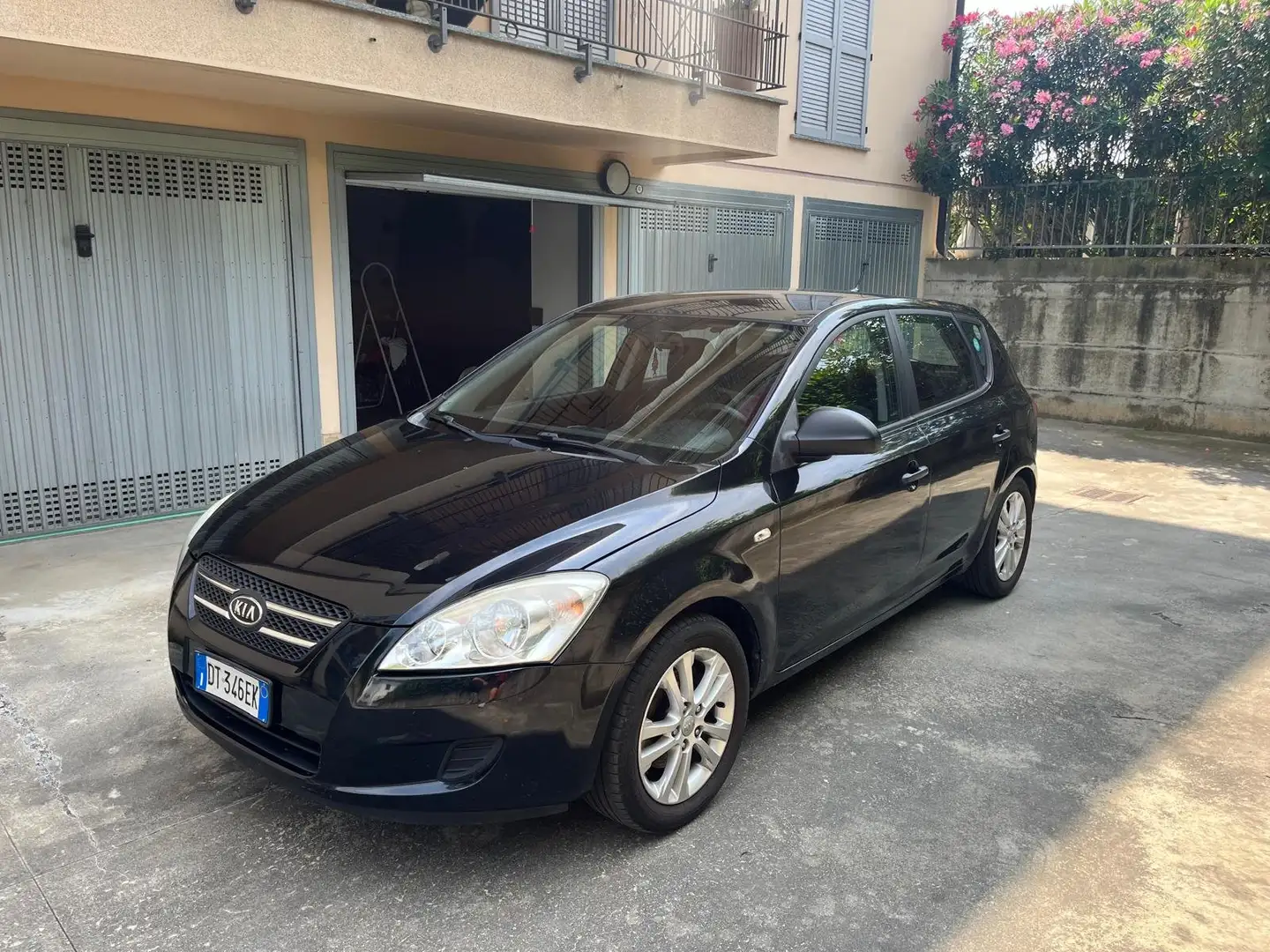 Kia Ceed / cee'd ceed I 2007 5p 1.4 LX bi-fuel Nero - 1