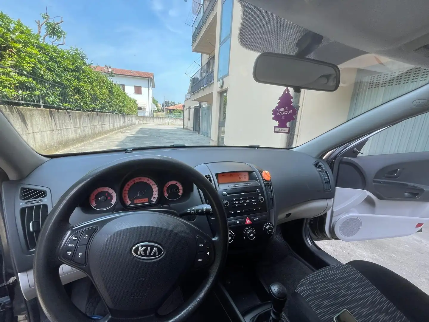 Kia Ceed / cee'd ceed I 2007 5p 1.4 LX bi-fuel Nero - 2