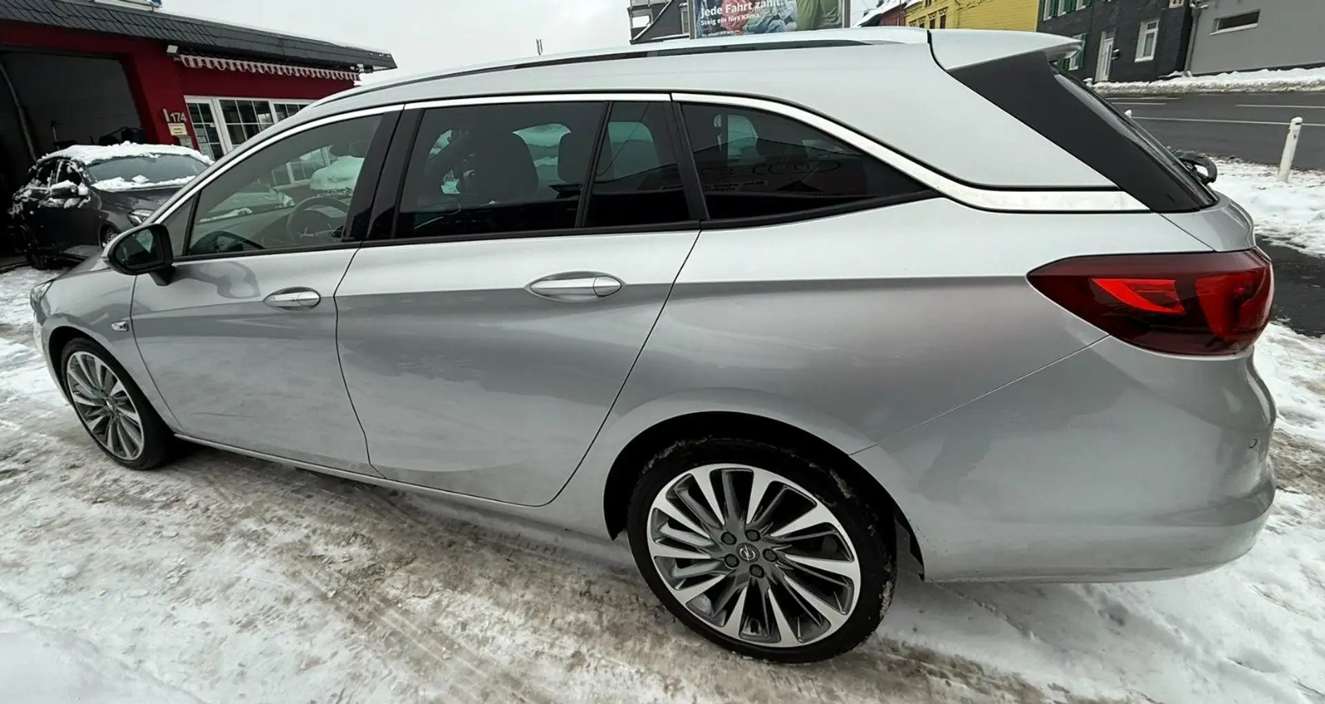 Opel Astra Sports Tourer Ultimate 1.Hd/Led/Leder/Navi Silber - 2
