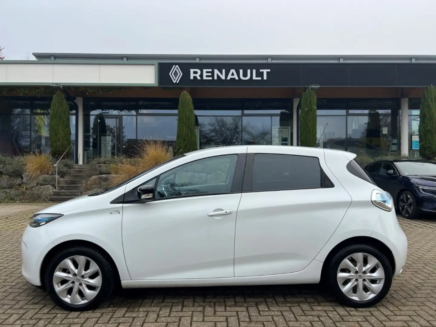 Renault ZOE Intens Z.E 22 kWh Batteriemite Navi Klimaautom Ke Weiß - 2