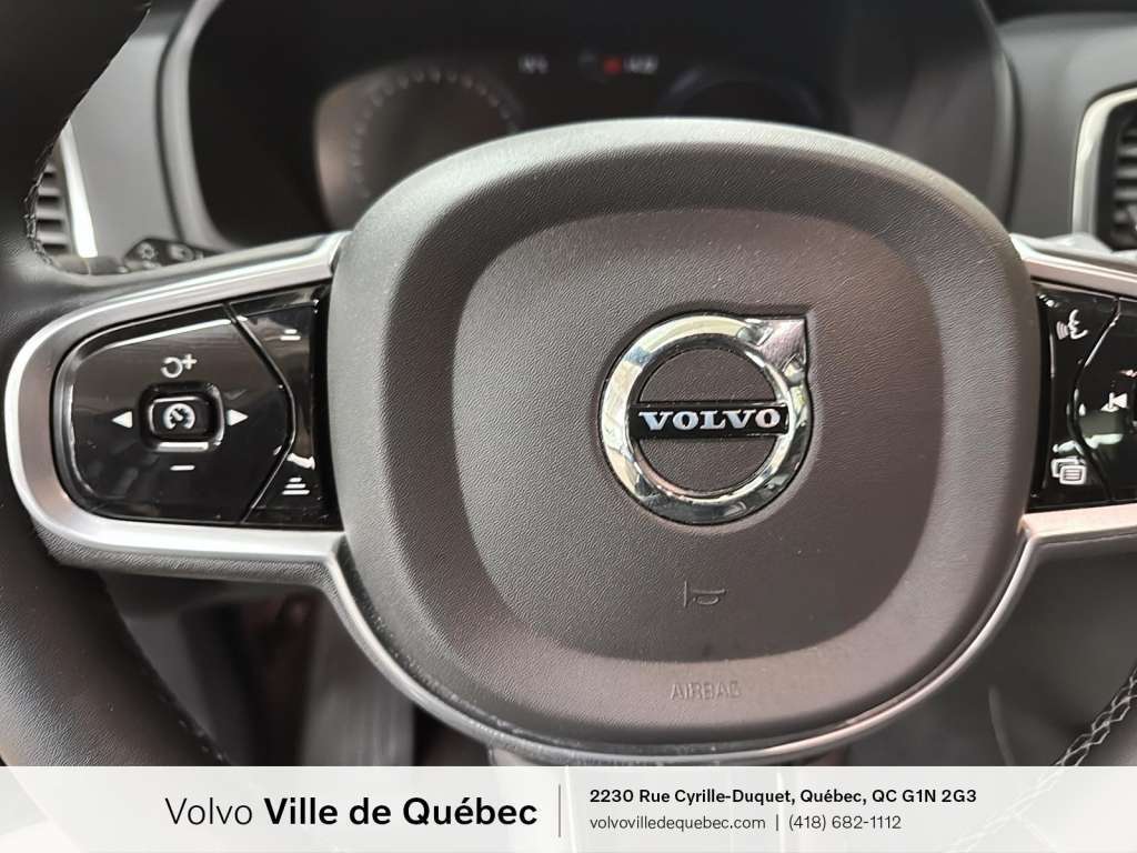 2022 Volvo XC90 Hybride Branchable- B&W- 7 places thumb 17