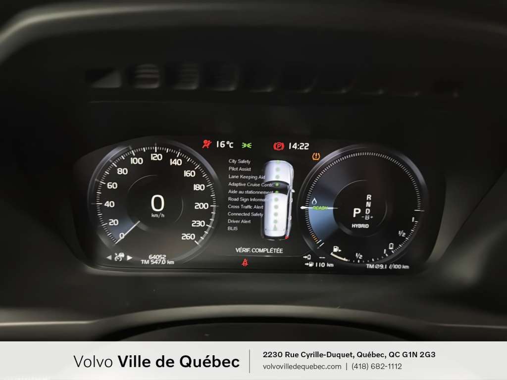 2022 Volvo XC90 Hybride Branchable- B&W- 7 places thumb 19