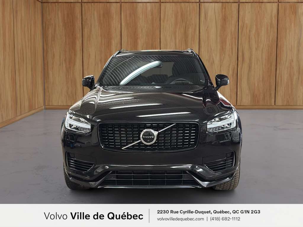 2022 Volvo XC90 Hybride Branchable- B&W- 7 places alt 3