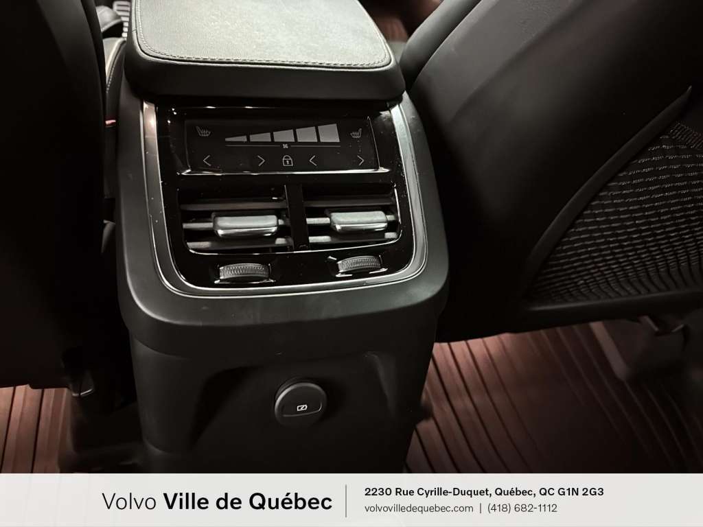 2022 Volvo XC90 Hybride Branchable- B&W- 7 places thumb 18