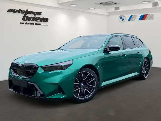 BMW M5 main image