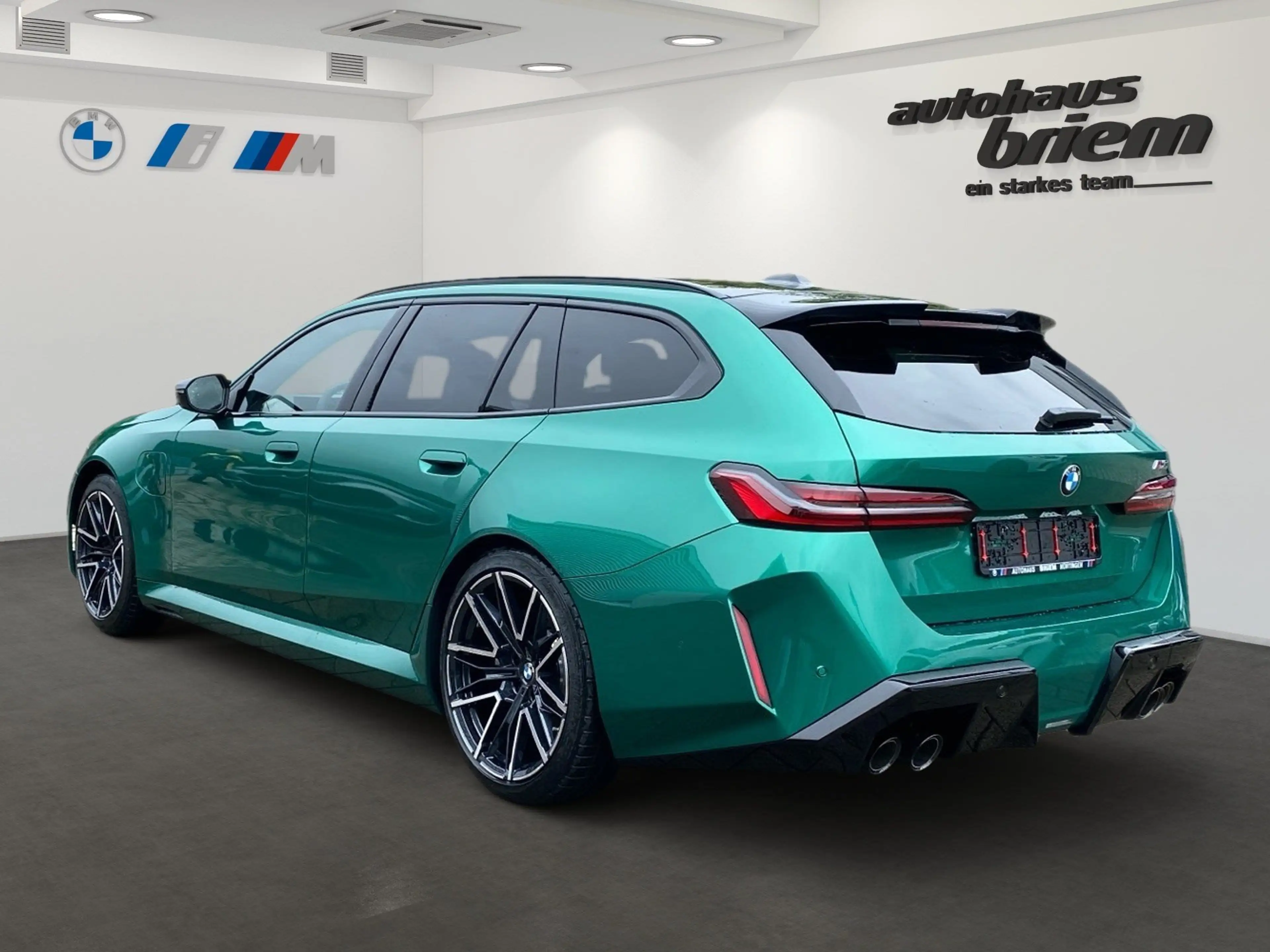 BMW M5 Touring Dienstwagen GL, M V8-Power Hybrid — photo 4