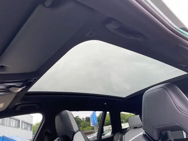 BMW M5 view 14