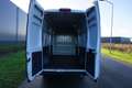 Peugeot Boxer 2.2 BlueHDi 165 L4H3 Zwaar 3.5t in Topstaat |EURO6 Blanco - thumbnail 17