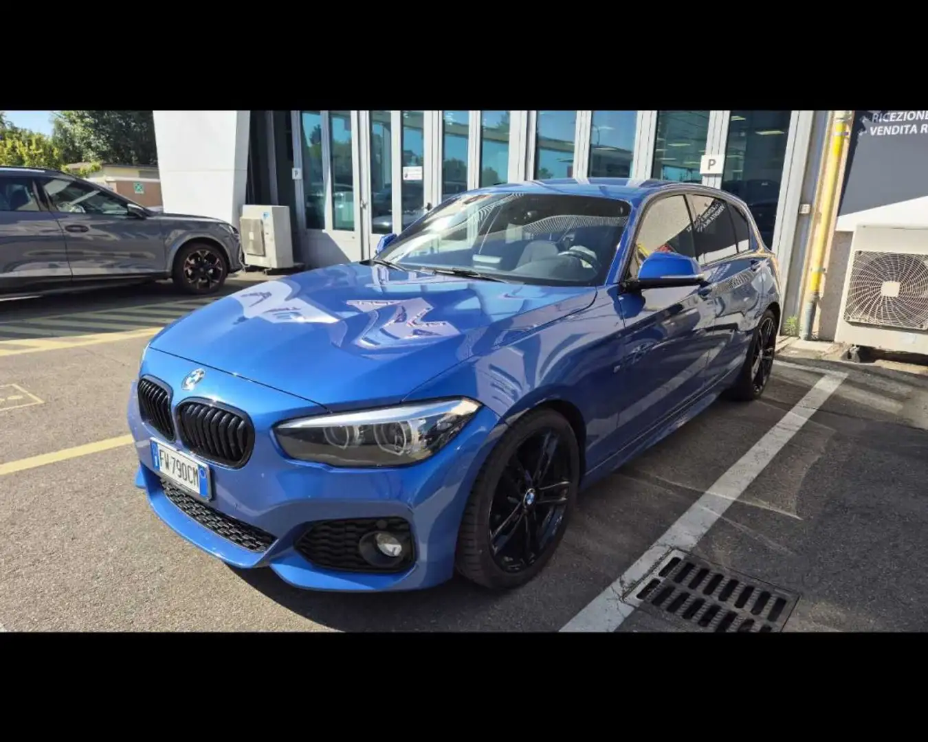 BMW 118 i 5p. Digital Edition Bleu - 1