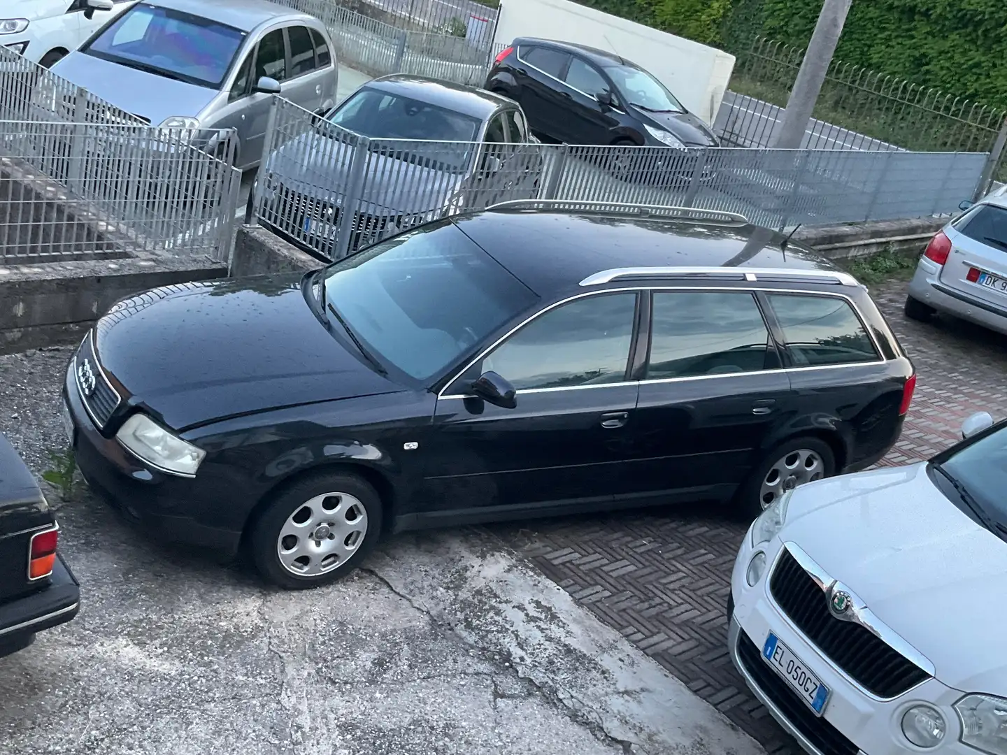 Audi A6 A6 II 2001 Avant Avant 2.5 V6 tdi 163cv Negro - 1