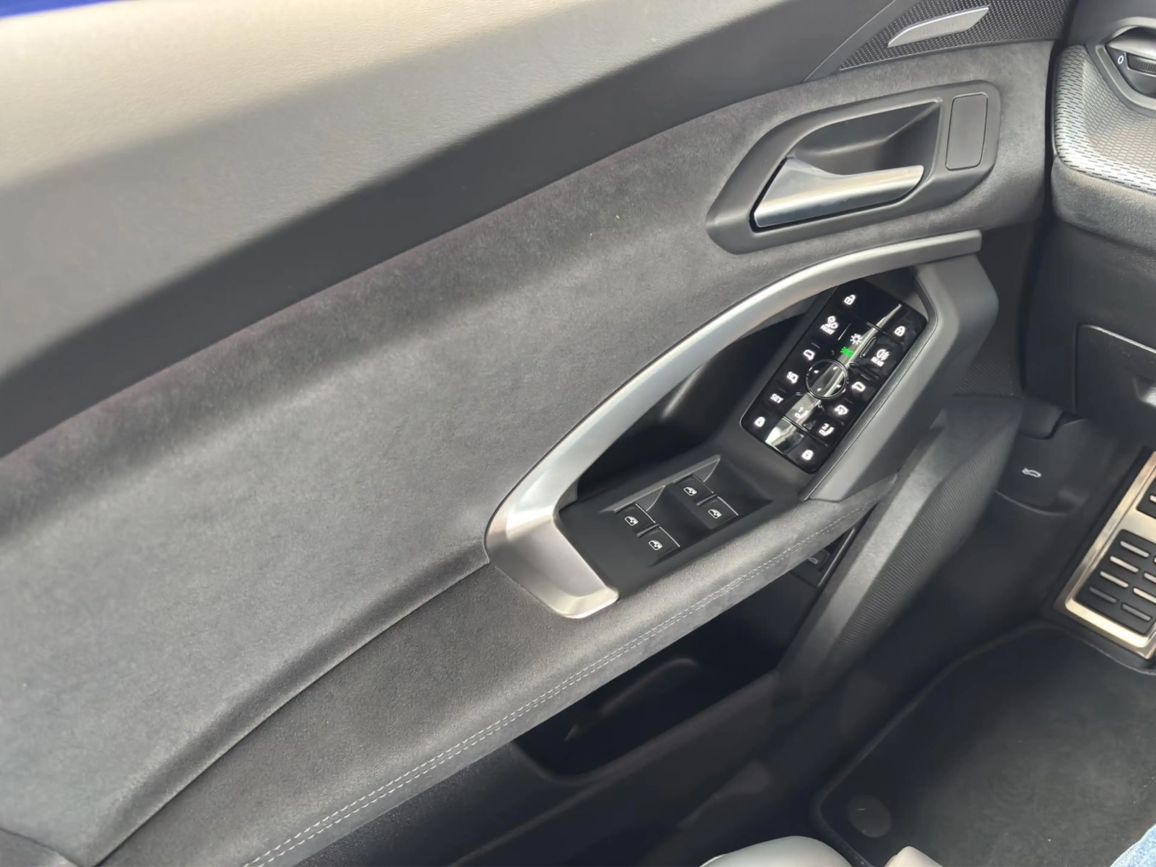 Audi SQ5 Sportback TFSI quattro S tronic — photo 14