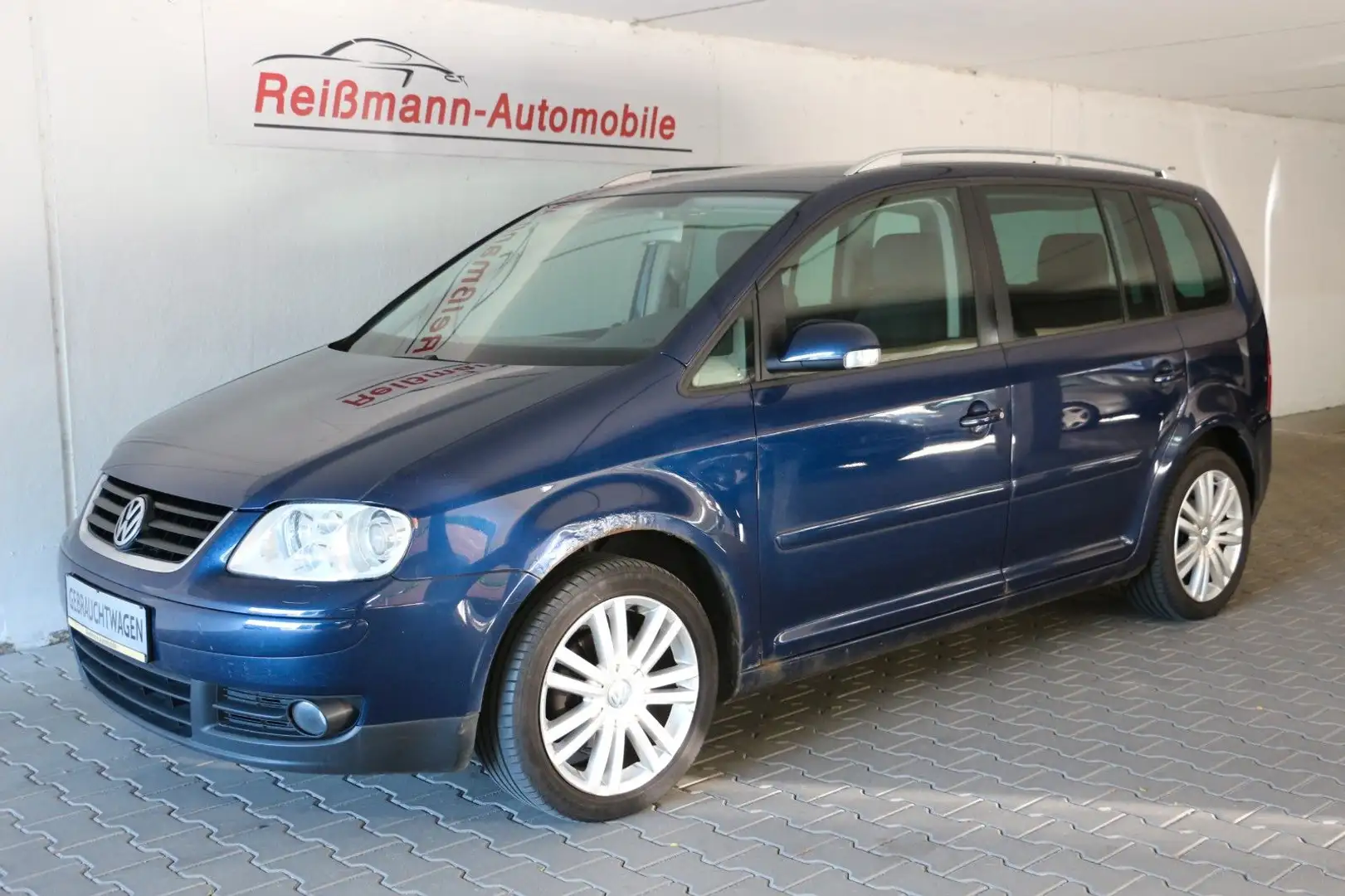 Volkswagen Touran 2.0 TDI Highline, Navi, Xenon, 7 Sitze Blau - 1